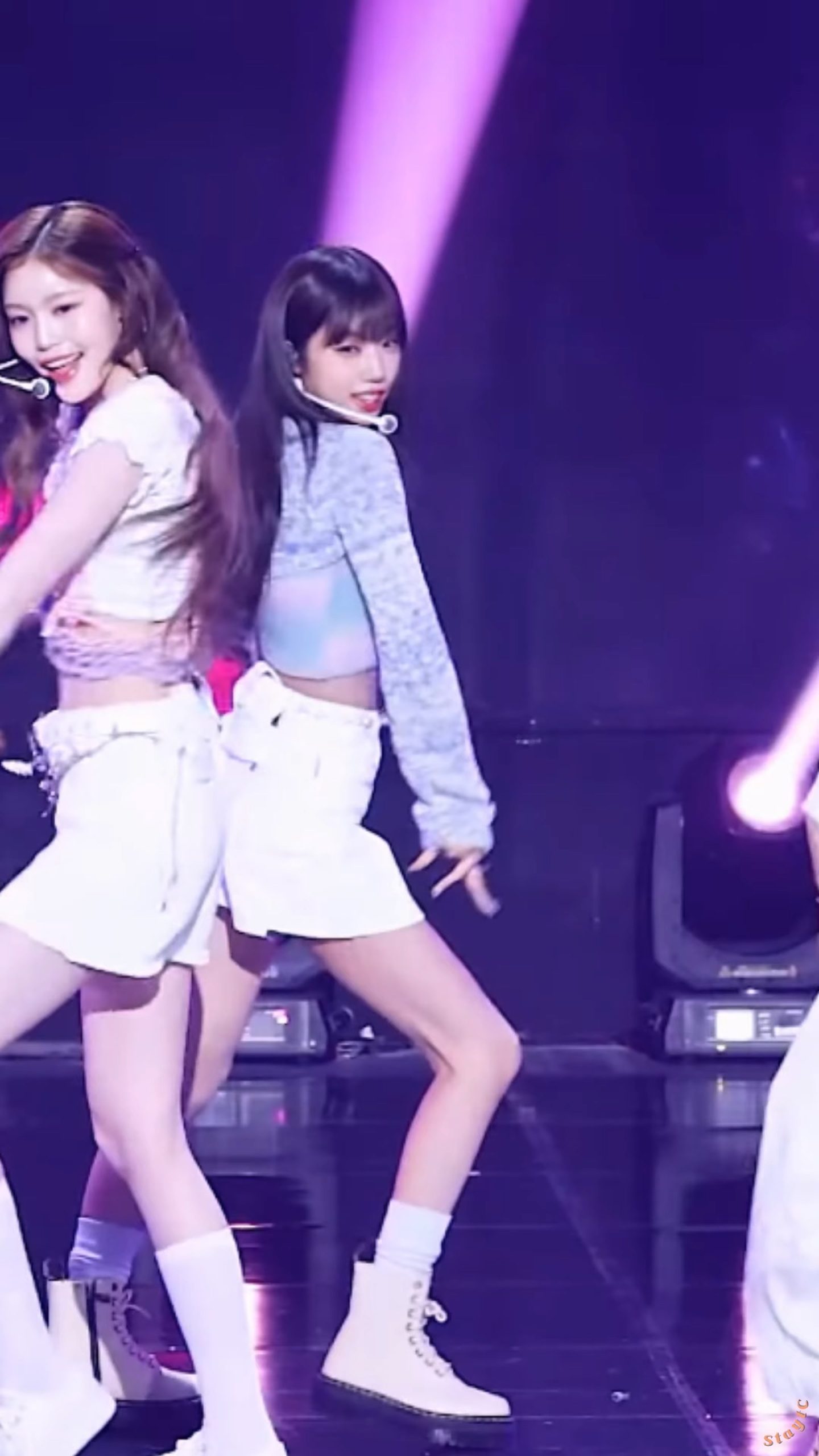 图片[2]-20250419 izna 女团饭拍秀[5部合集 1.62G]-饭拍吧