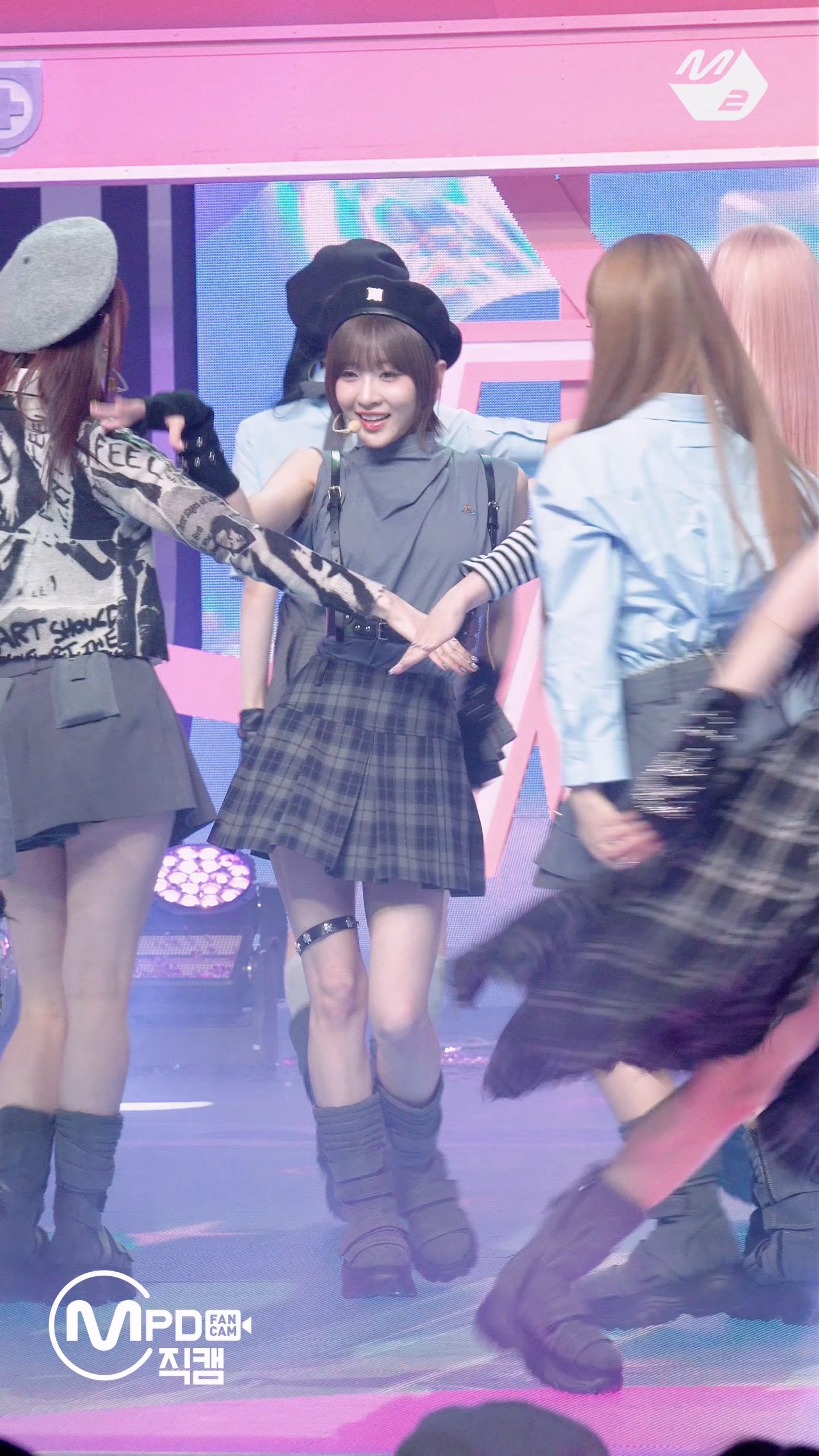 图片[2]-20250424 ME:I 女团饭拍秀[13部合集 4.78G]-饭拍吧