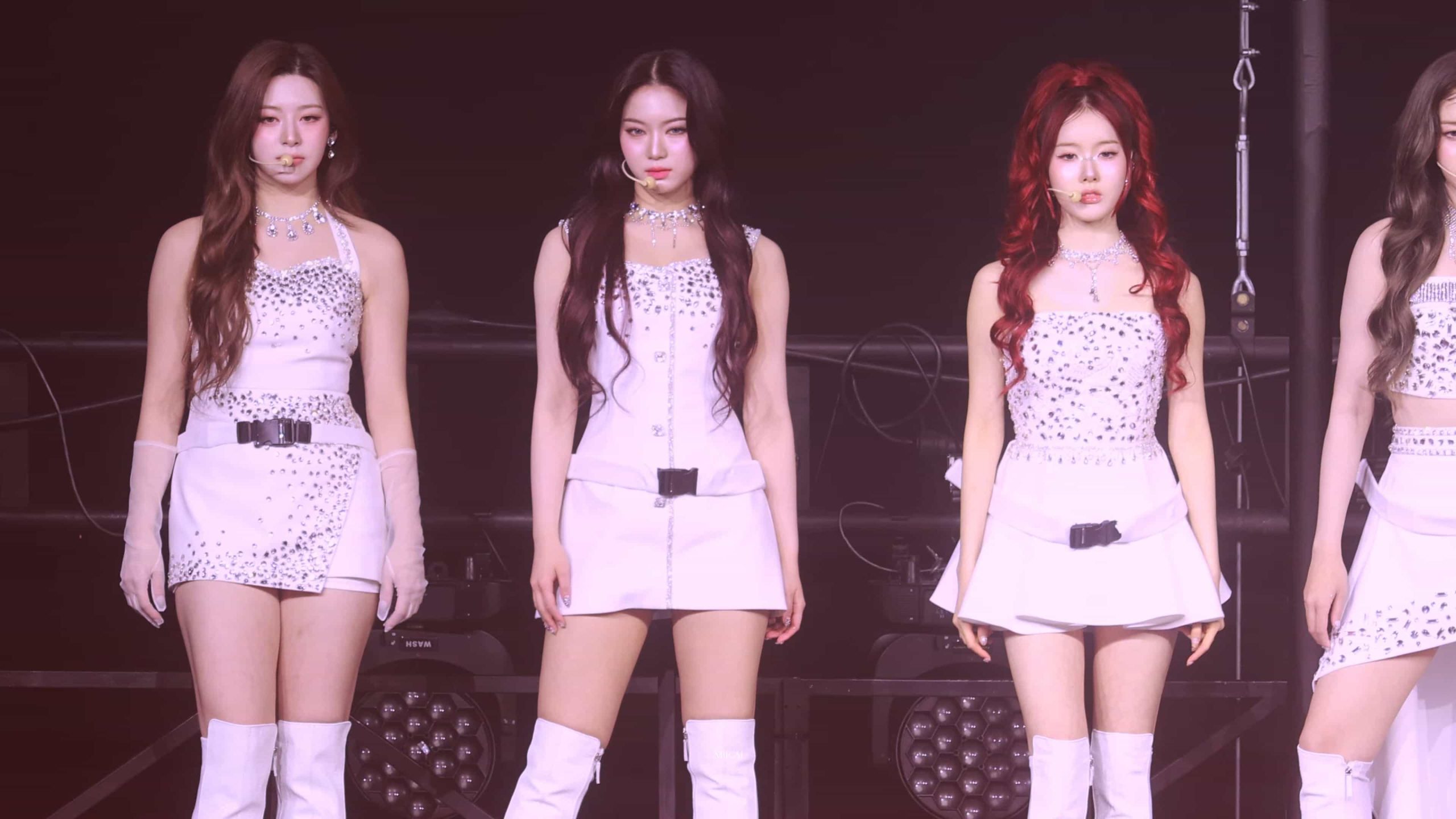 20250413 STAYC 女团饭拍秀[12部合集 6.71G]-饭拍吧