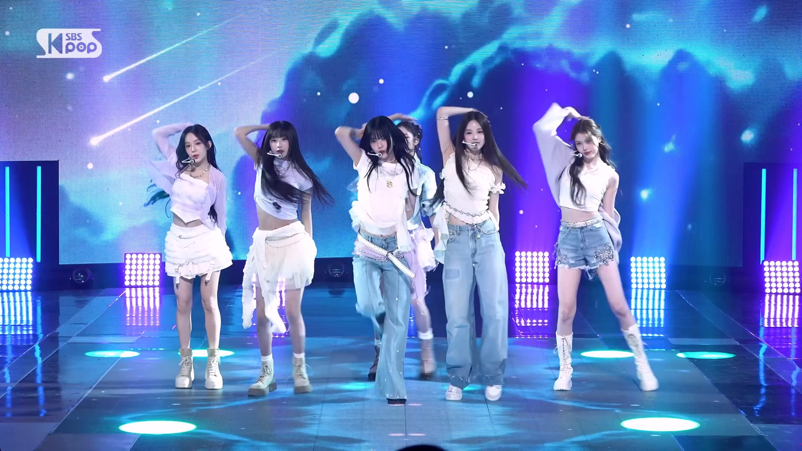 20250420 izna 女团饭拍秀[1部合集 363M]-饭拍吧