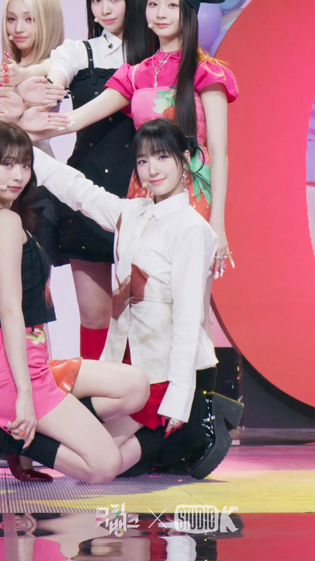 20250418 UNIS 女团饭拍秀[9部合集 1.54G]-饭拍吧