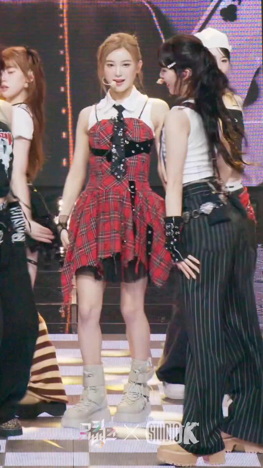 20250425 ME:I 女团饭拍秀[10部合集 1.77G]-饭拍吧