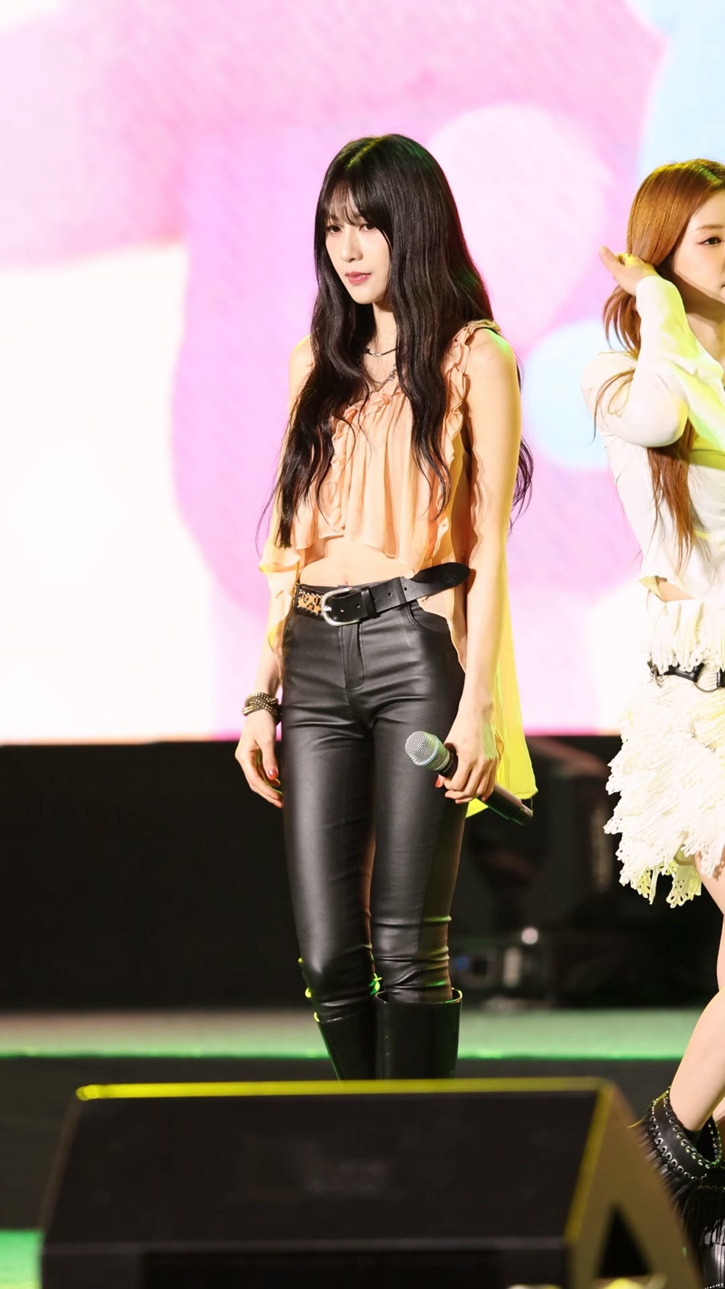 图片[2]-20250502 Apink 女团饭拍秀[8部合集 3.79G]-饭拍吧