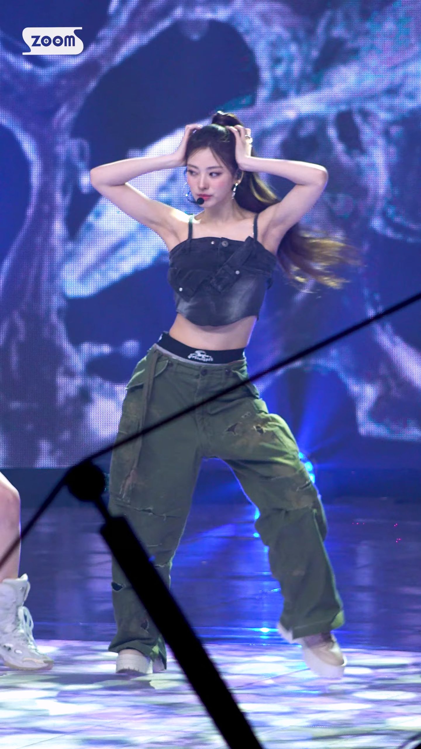 20250511 MEOVV 女团饭拍秀[6部合集 2.56G]-饭拍吧