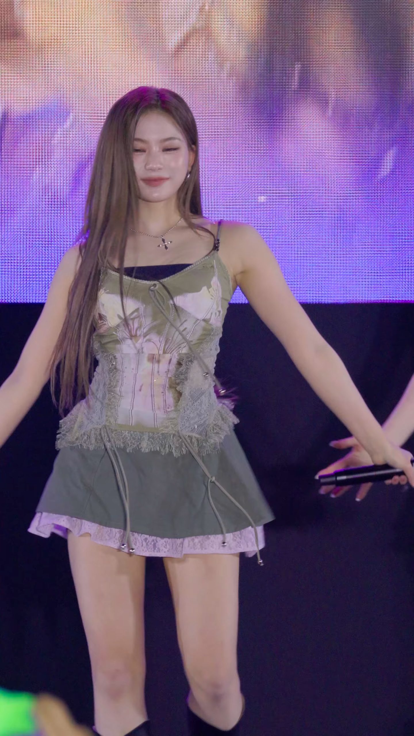 图片[2]-20250528 STAYC 女团饭拍秀[27部合集 11.2G]-饭拍吧