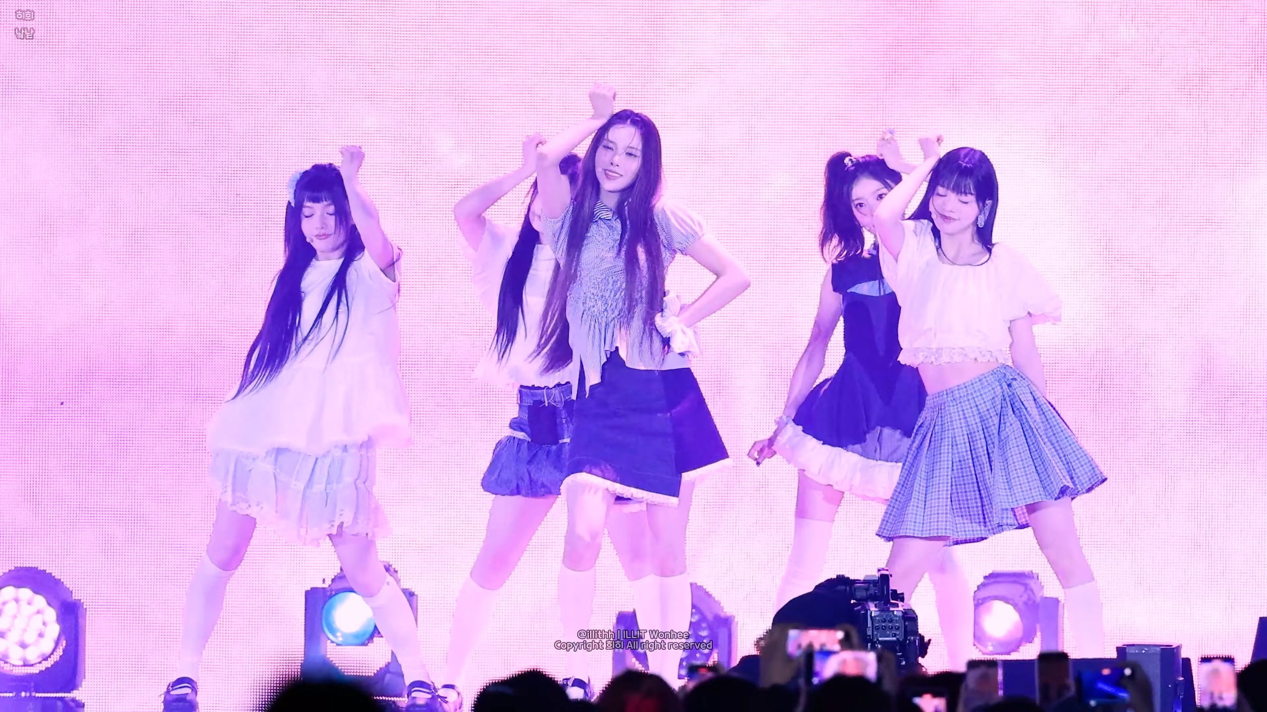 20250503 ILLIT 女团饭拍秀[5部合集 2.68G]-饭拍吧