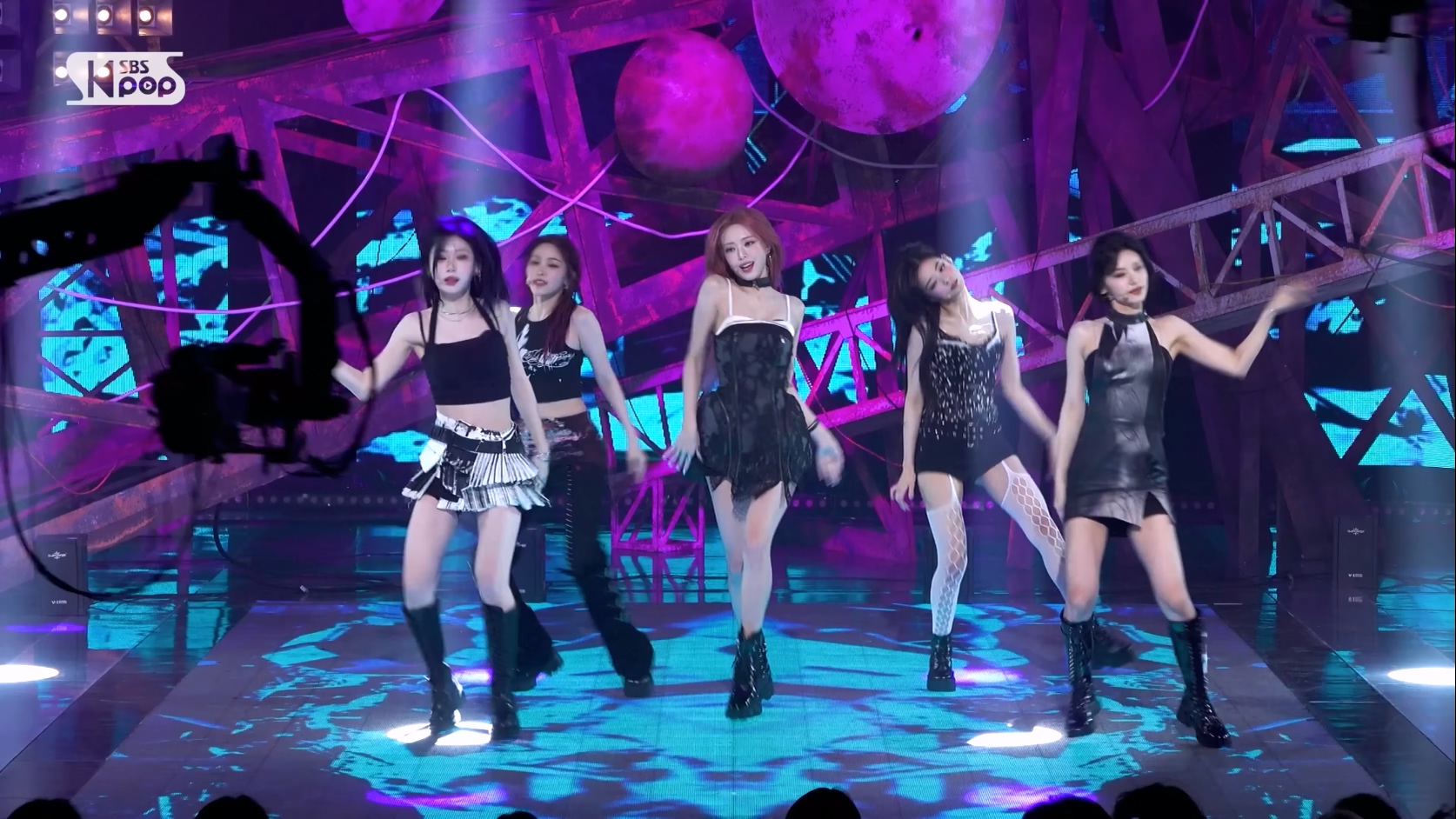 20250615 ITZY 女团饭拍秀[16部合集 5.93G]-饭拍吧