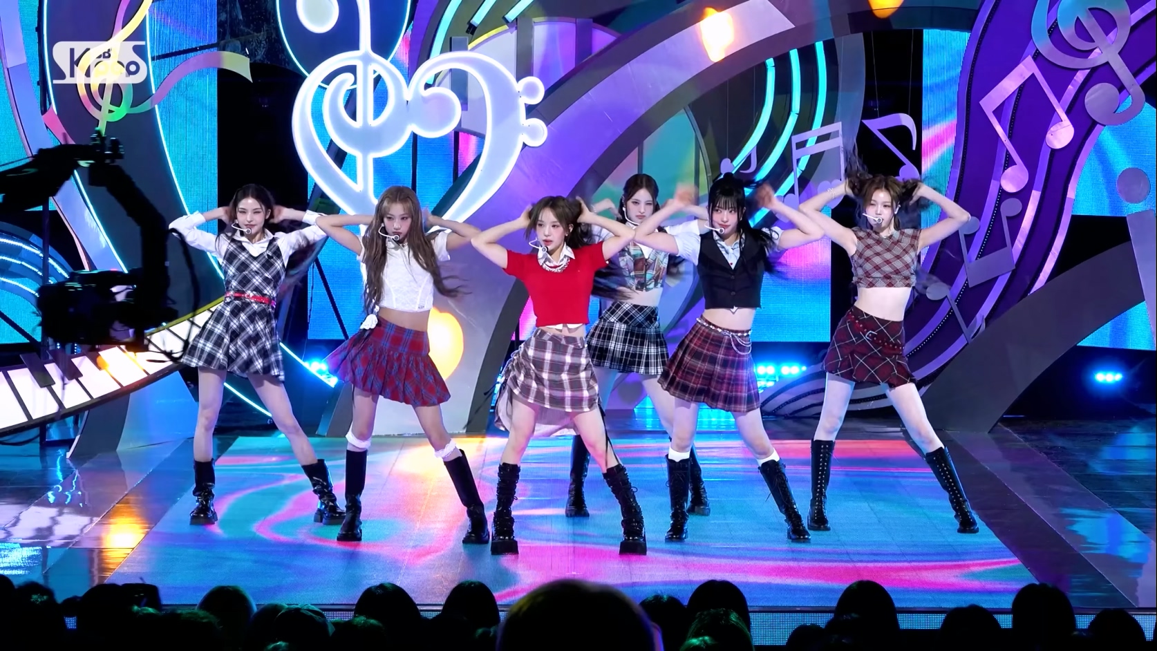 20250615 izna 女团饭拍秀[9部合集 3.71G]-饭拍吧