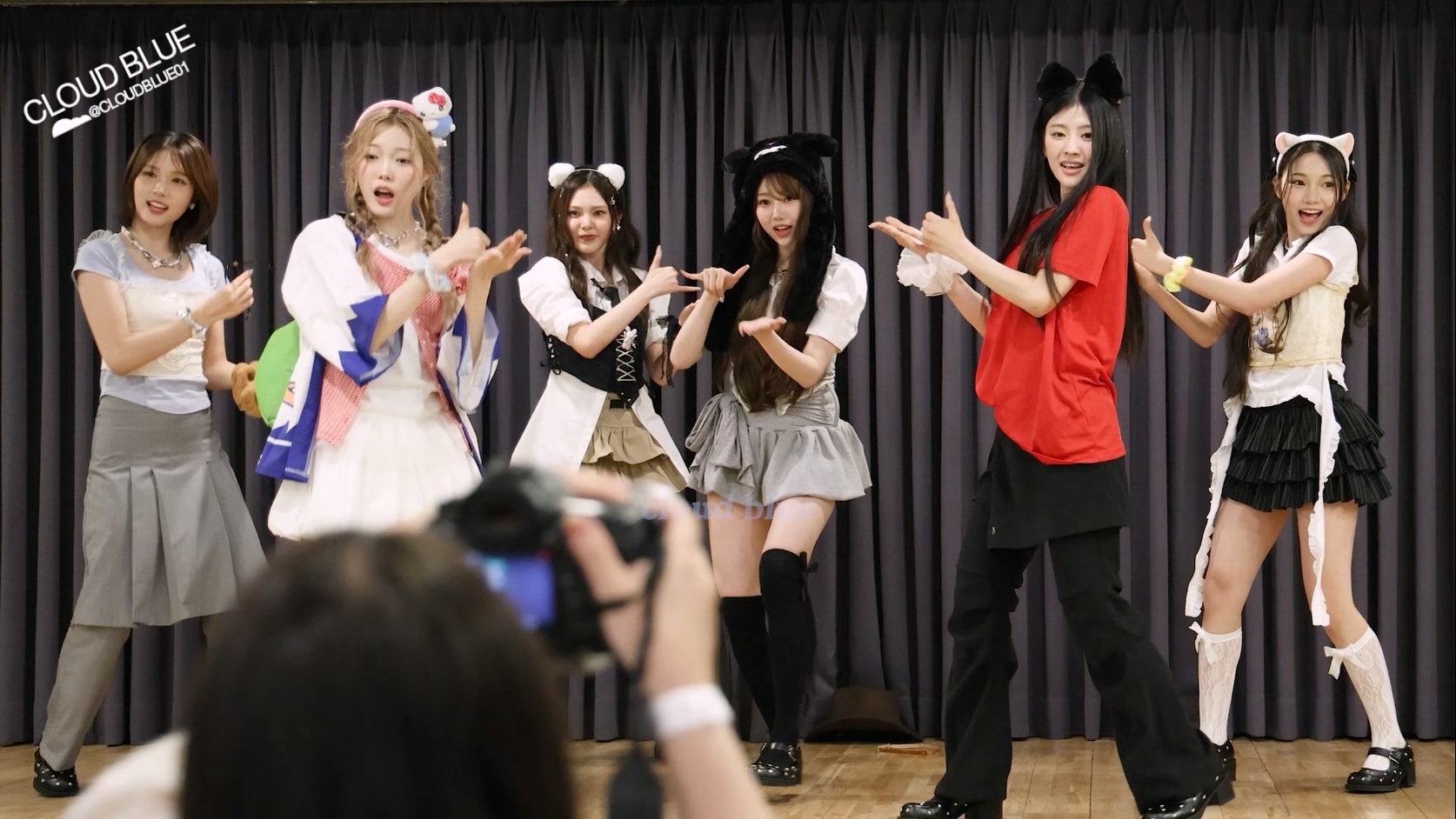 20250615 KIIRAS 女团饭拍秀[7部合集 3.42G]-饭拍吧