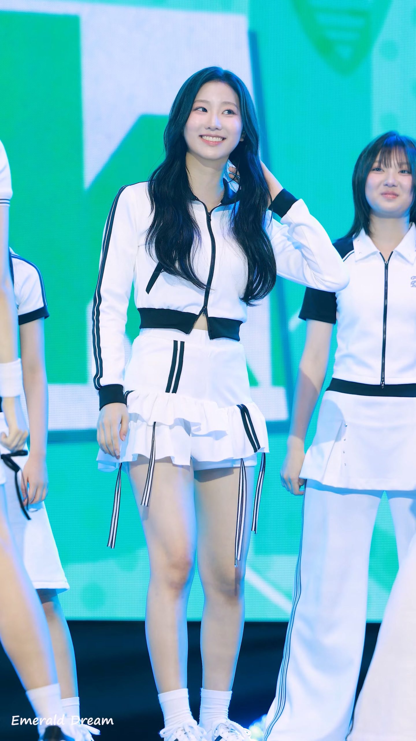 图片[2]-20250604 USPEER 女团饭拍秀[19部合集 9.38G]-饭拍吧