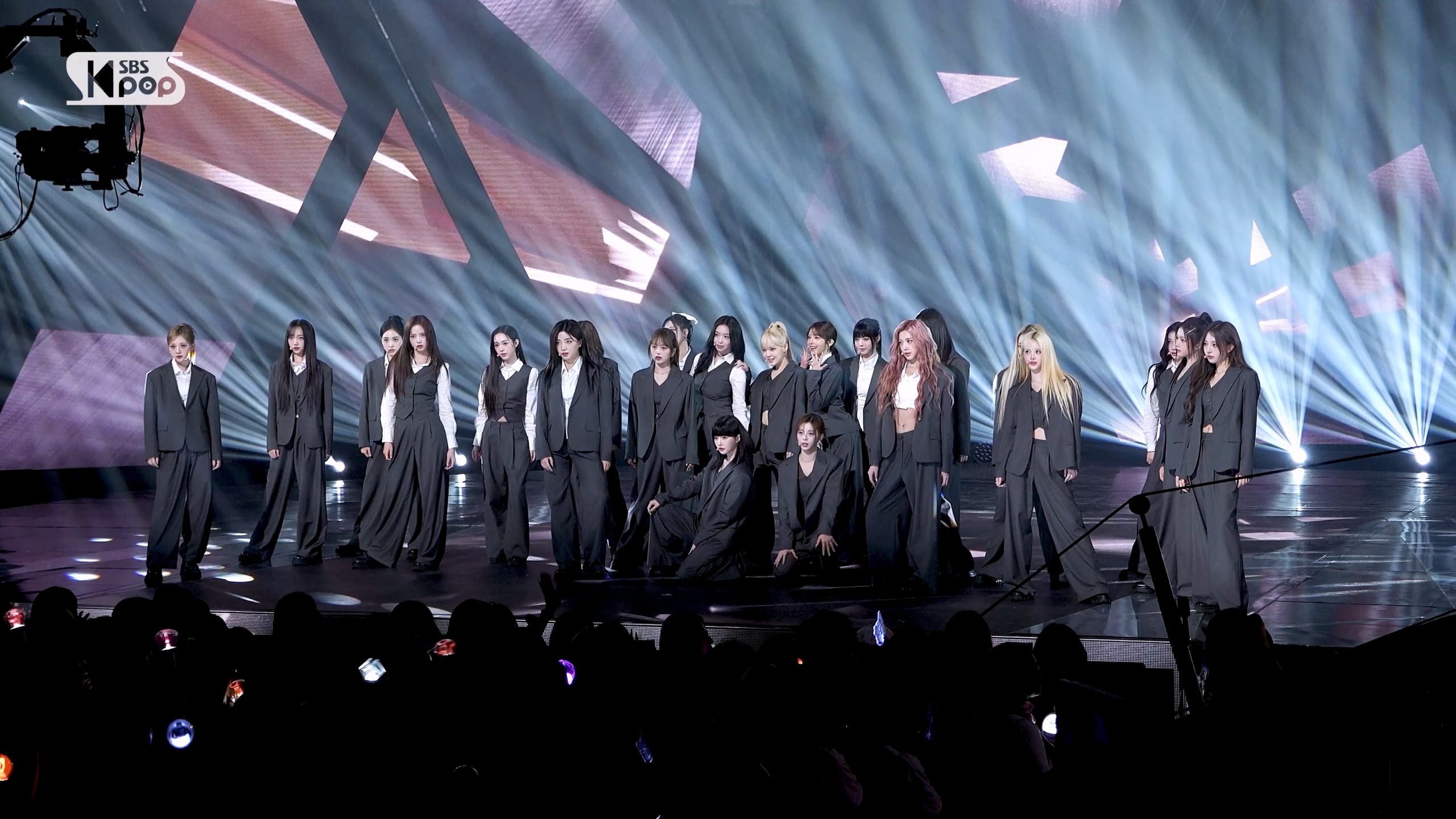 20250601 tripleS 女团饭拍秀[1部合集 444M]-饭拍吧