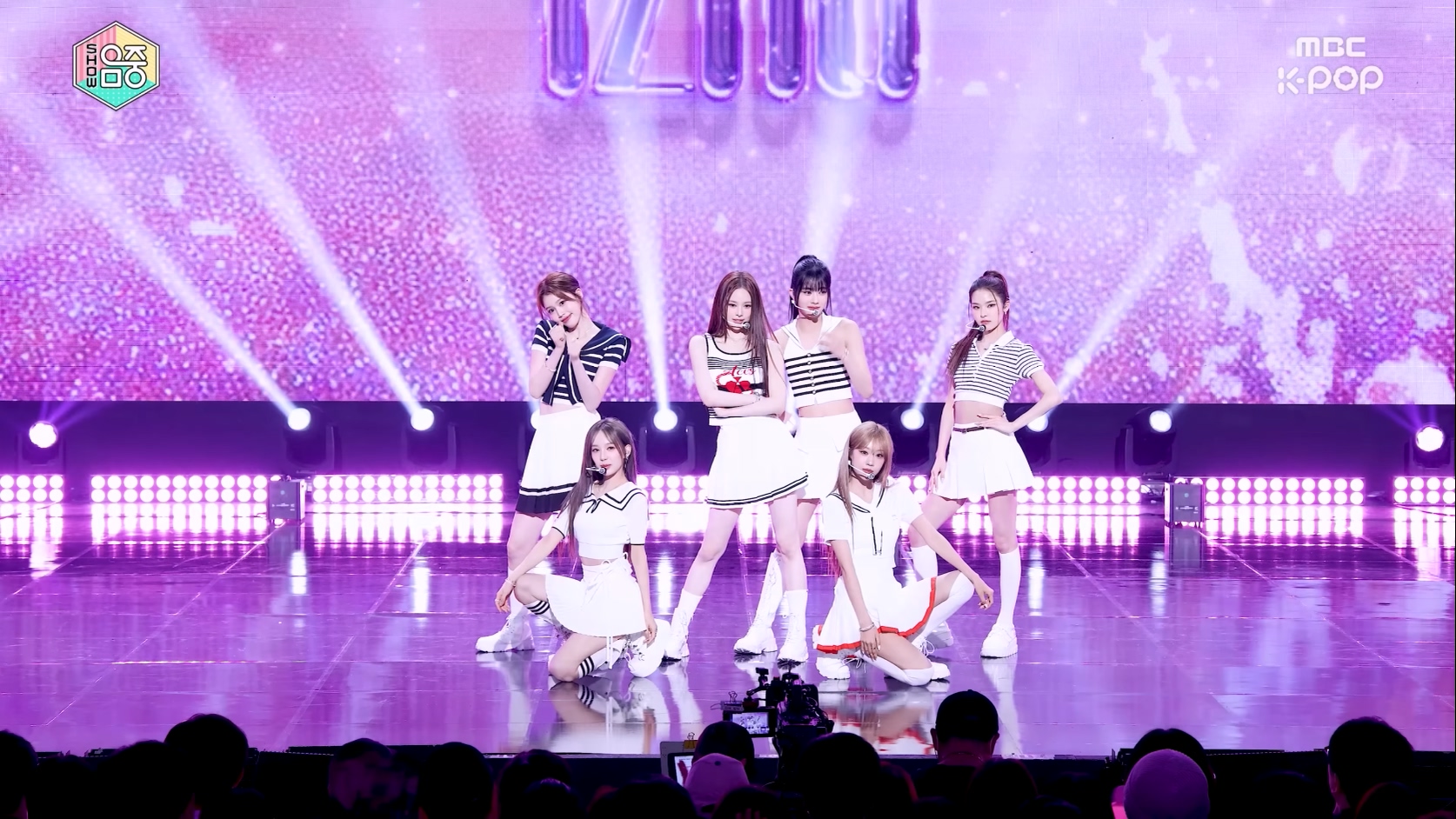 20250621 izna 女团饭拍秀[2部合集 847M]-饭拍吧