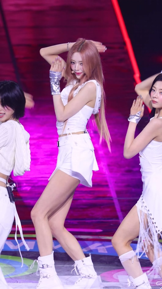 图片[2]-20250621 ITZY 女团饭拍秀[26部合集 13.7G]-饭拍吧