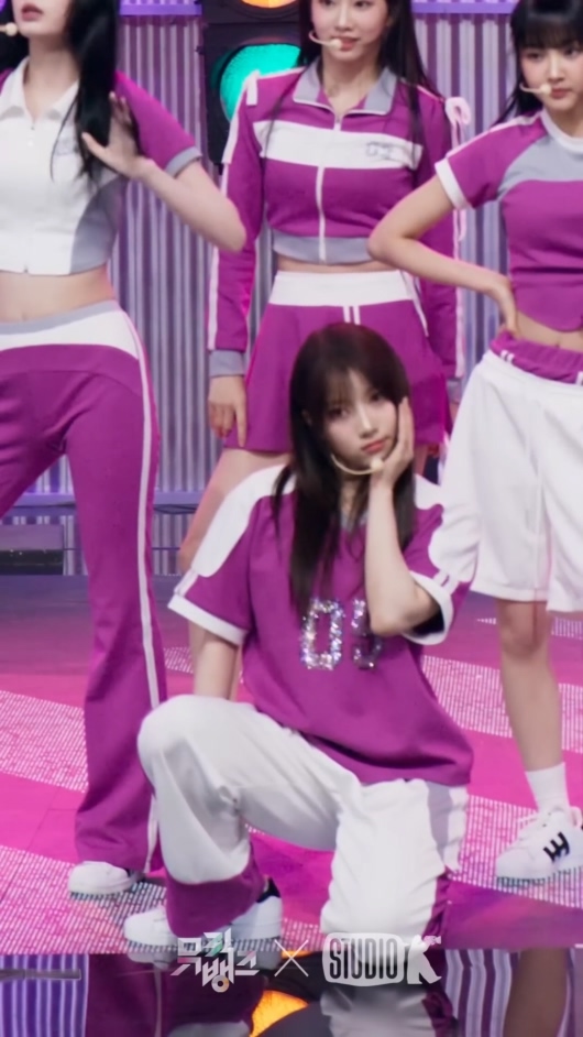 20250613 USPEER 女团饭拍秀[4部合集 1.4G]-饭拍吧