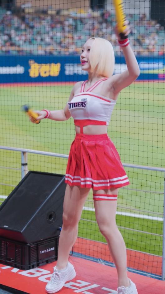 20250626 啦啦队 女团饭拍秀[44部合集 15.7G]-饭拍吧