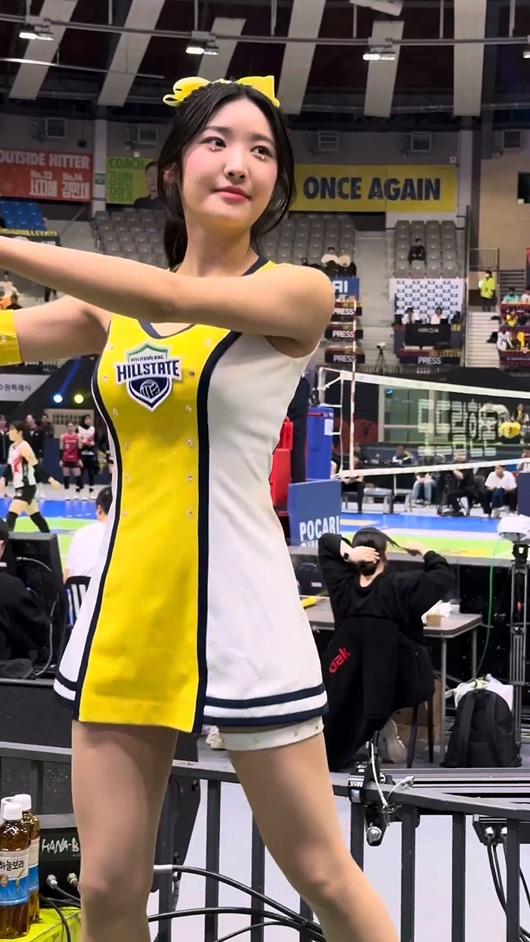 20250701 啦啦队 女团饭拍秀[53部合集 4.82G]-饭拍吧