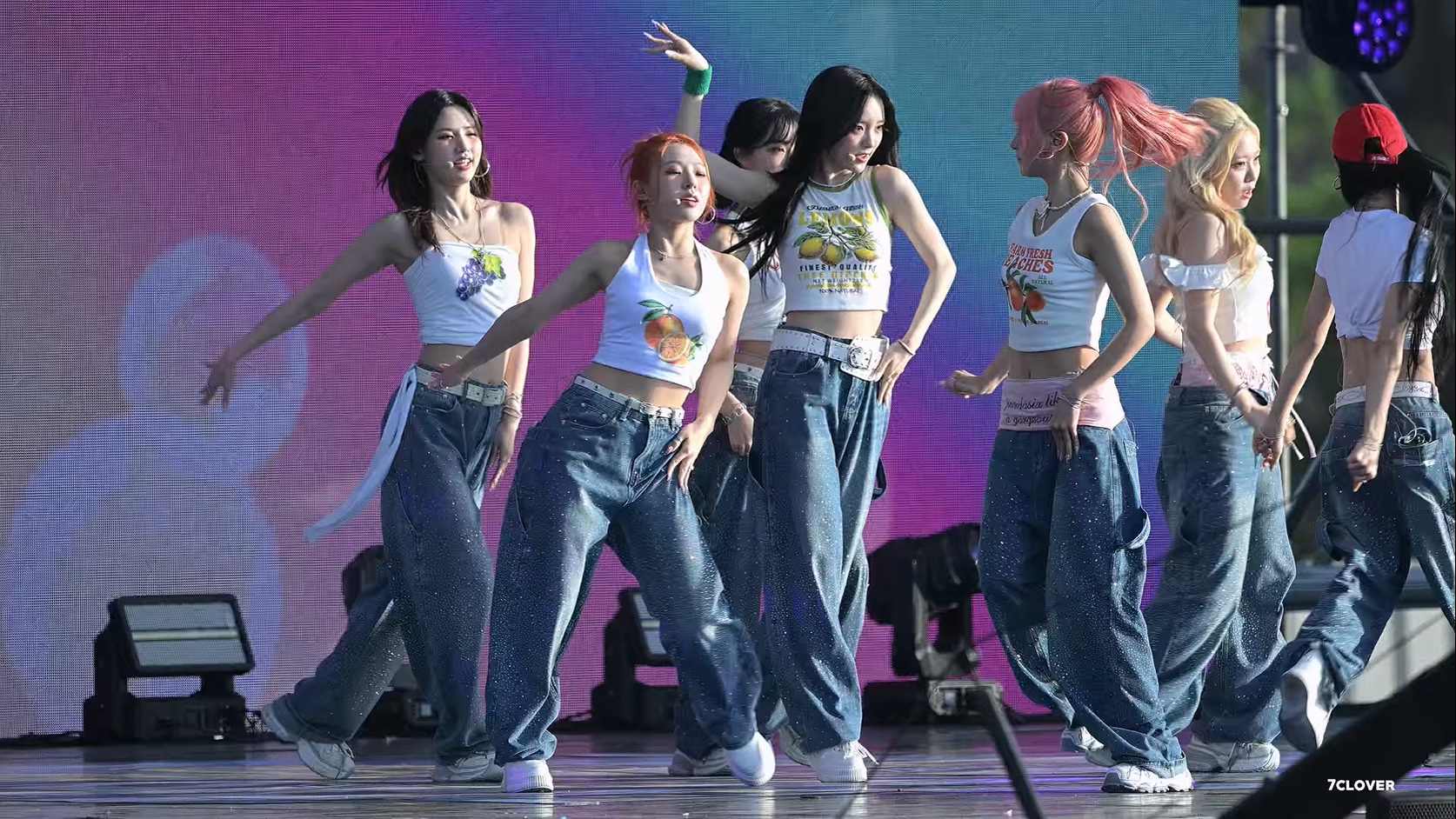 20250807 ICHILLIN 女团饭拍秀[4部合集 2.89G]-饭拍吧