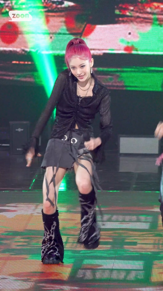 20250817 YOUNG POSSE 女团饭拍秀[5部合集 1.7G]-饭拍吧