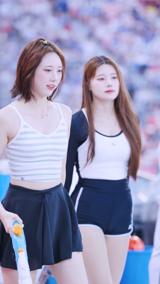 20250825 啦啦队 女团饭拍秀[32部合集 7.21G]-饭拍吧