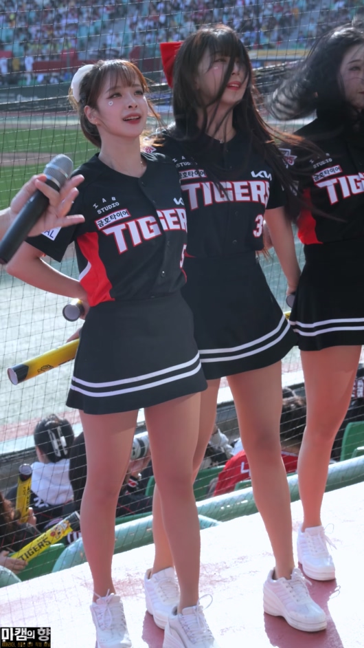 20250901 啦啦队 女团饭拍秀[32部合集 12.9G]-饭拍吧