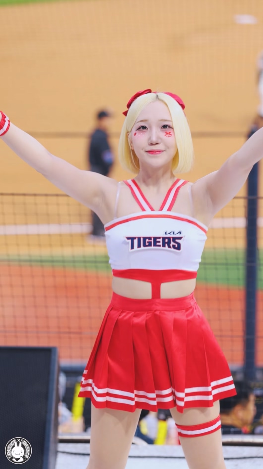 20250904 啦啦队 女团饭拍秀[41部合集 19.3G]-饭拍吧