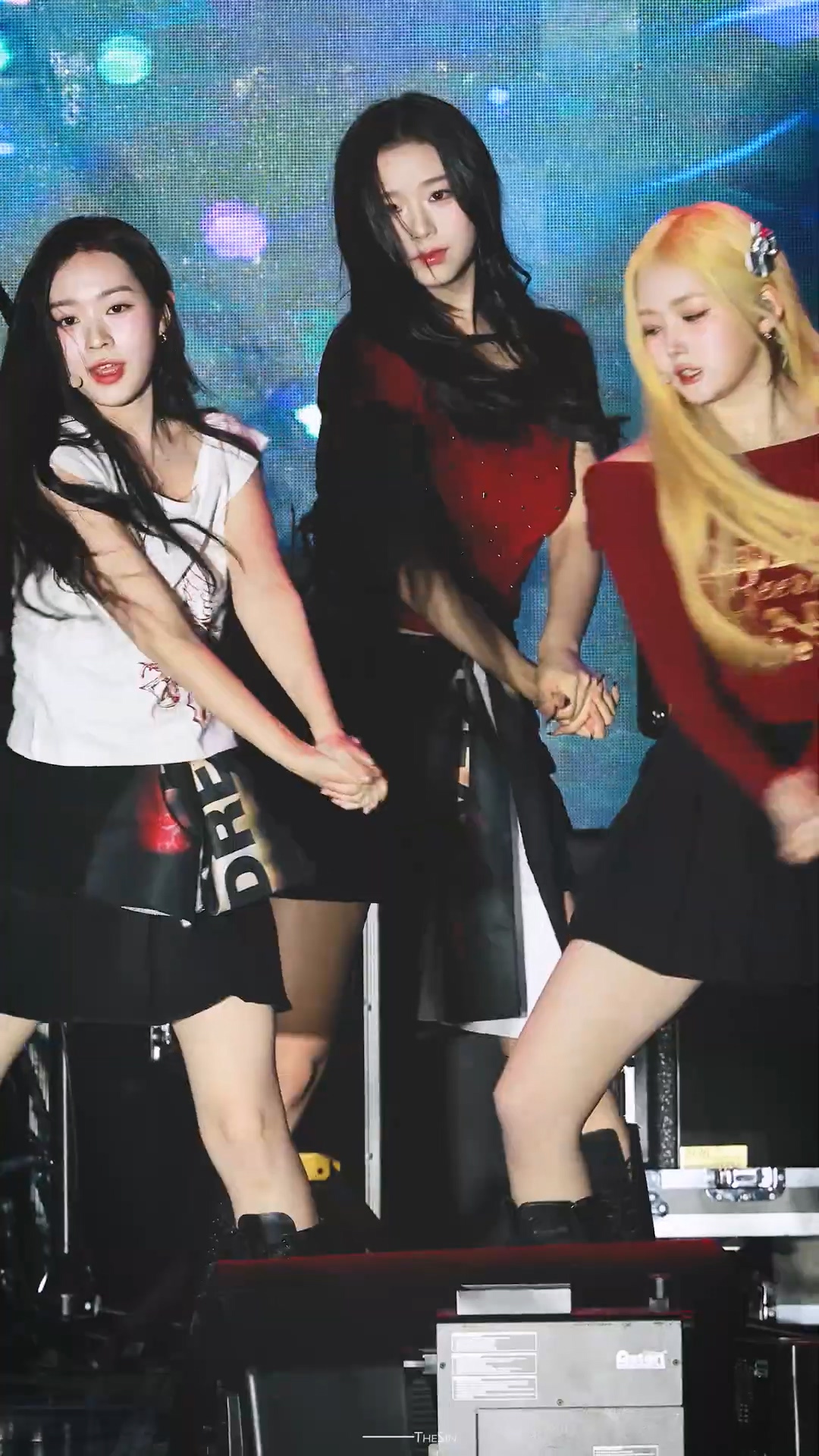 20250923 tripleS 女团饭拍秀[16部合集 11.1G]-饭拍吧