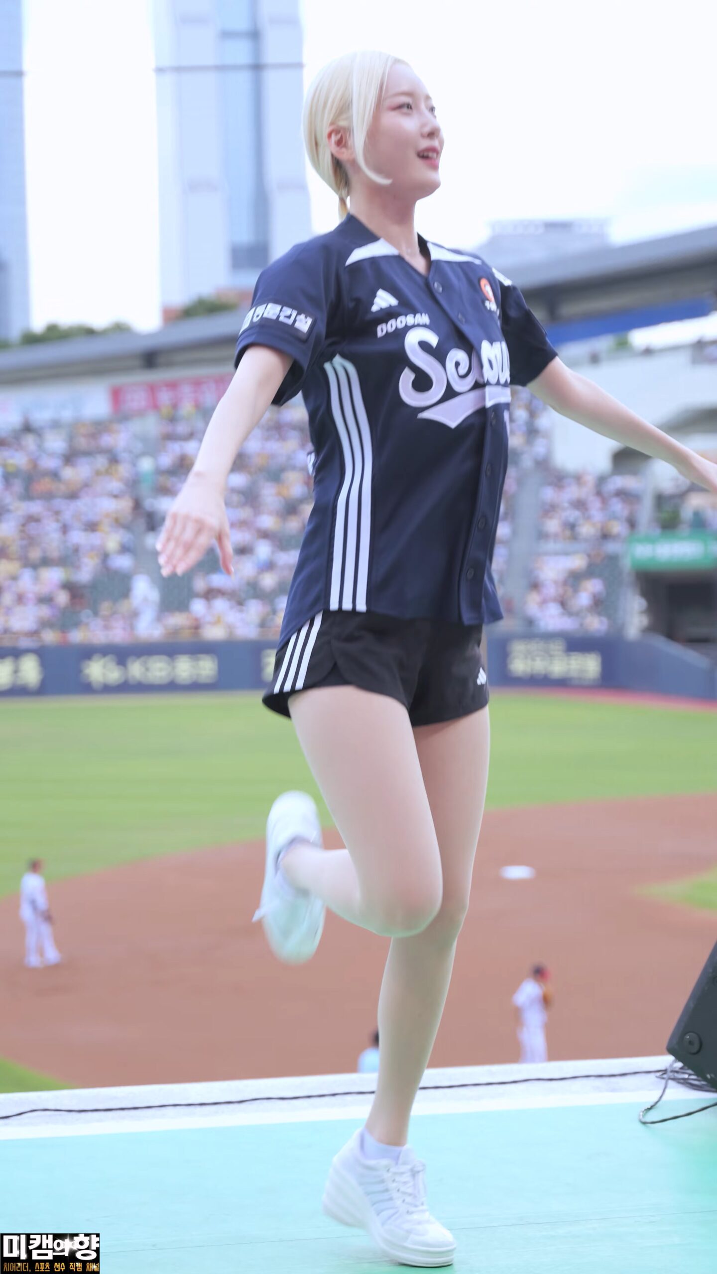 图片[2]-20251019 啦啦队 女团饭拍秀[9部合集 3.61G]-饭拍吧