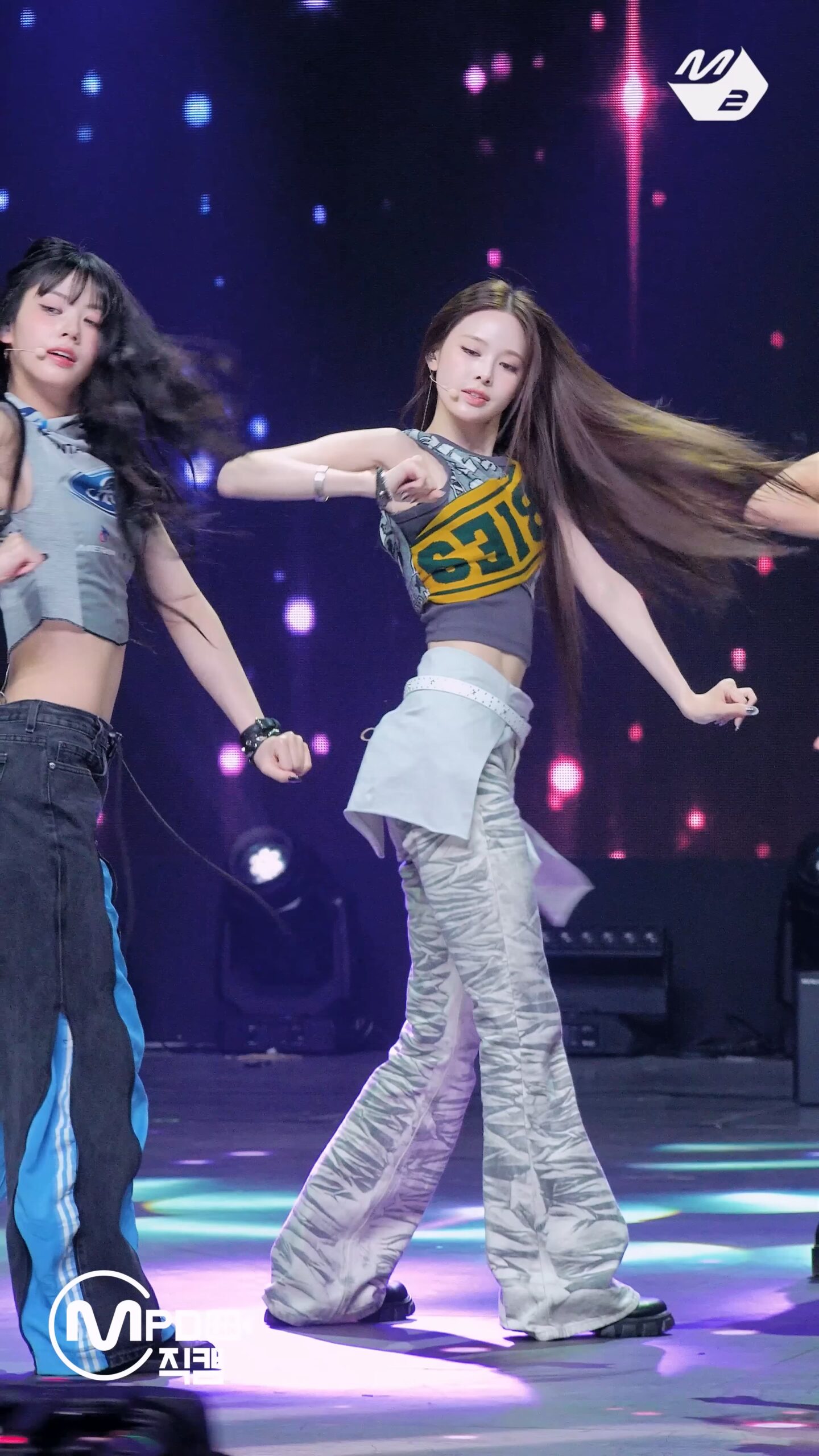 20251023 izna 女团饭拍秀[9部合集 2.99G]-饭拍吧