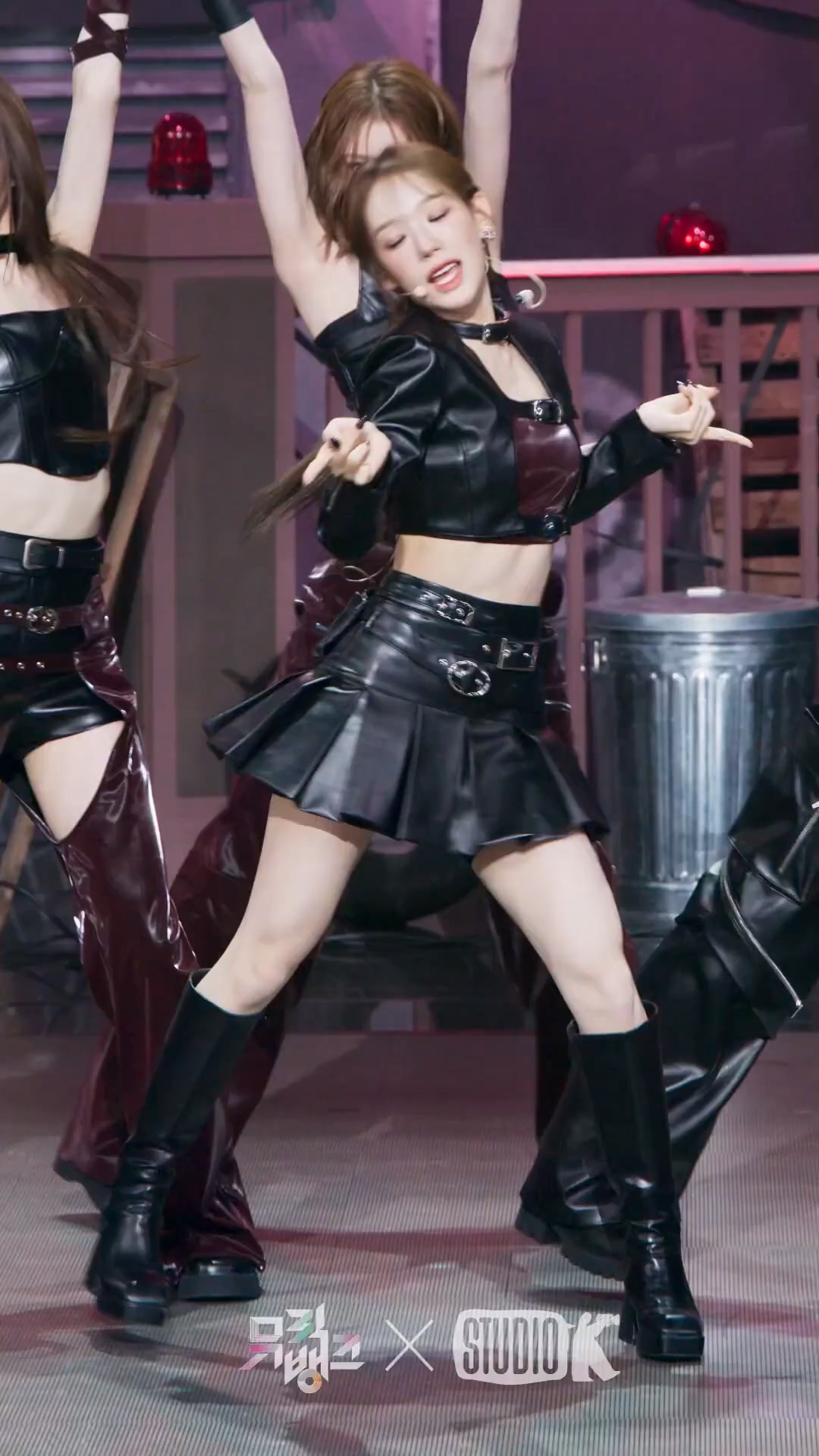 20251017 izna 女团饭拍秀[6部合集 725M]-饭拍吧