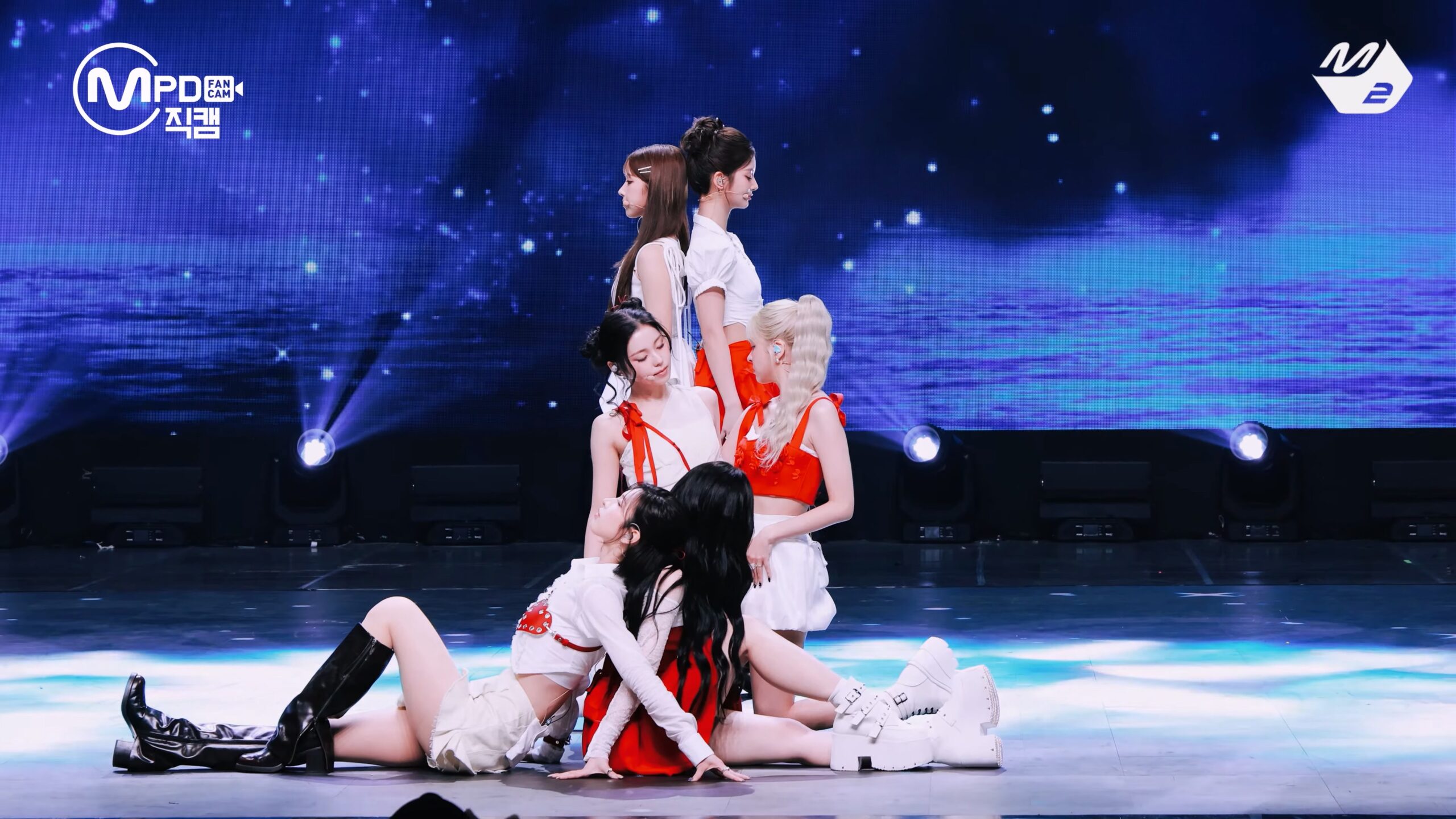 20251023 NMIXX 女团饭拍秀[3部合集 1.8G]-饭拍吧