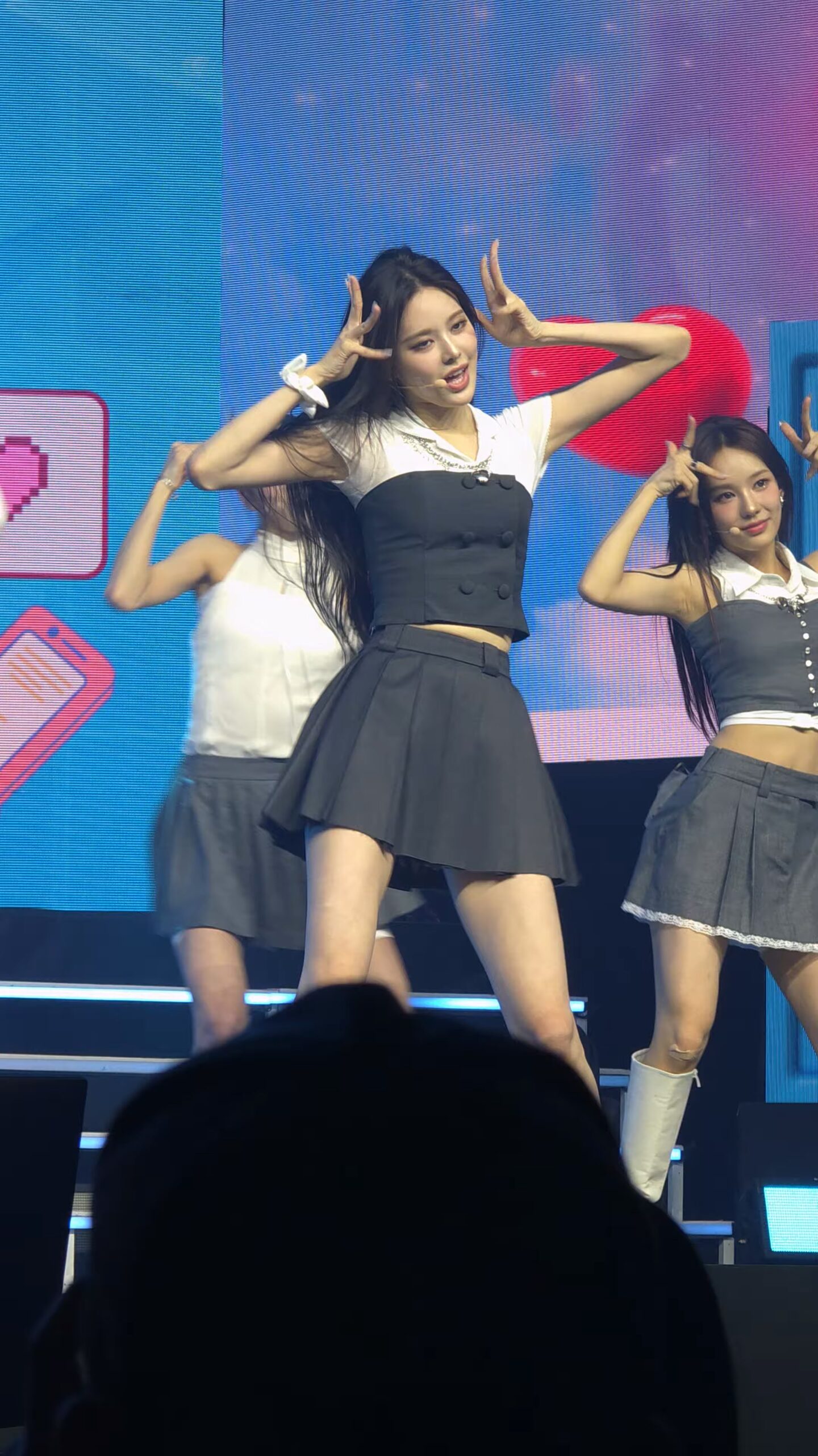 251108 izna 女团饭拍秀[32部合集 15.5G]-饭拍吧