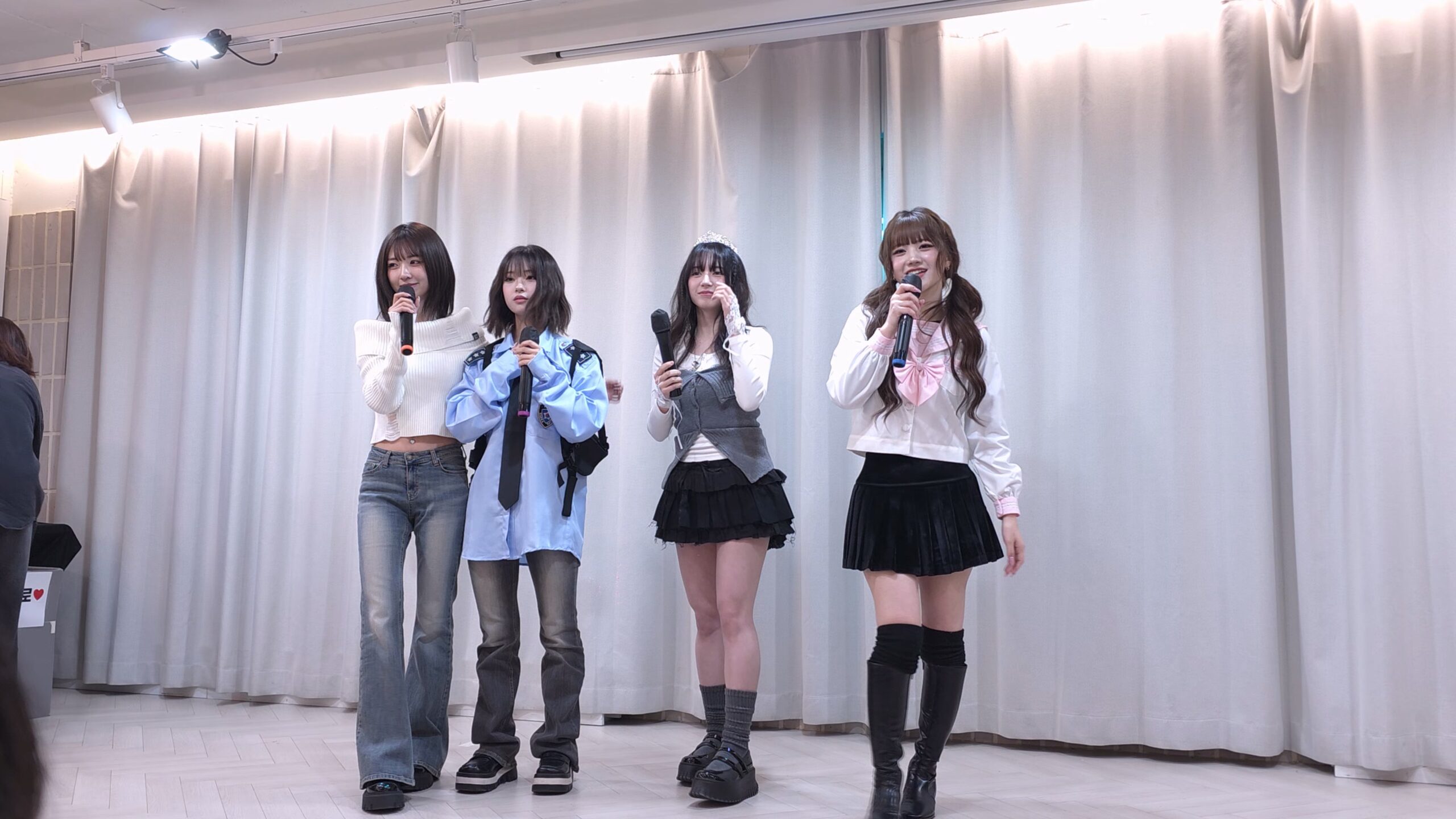 251108 MADEIN 女团饭拍秀[4部合集 1.76G]-饭拍吧