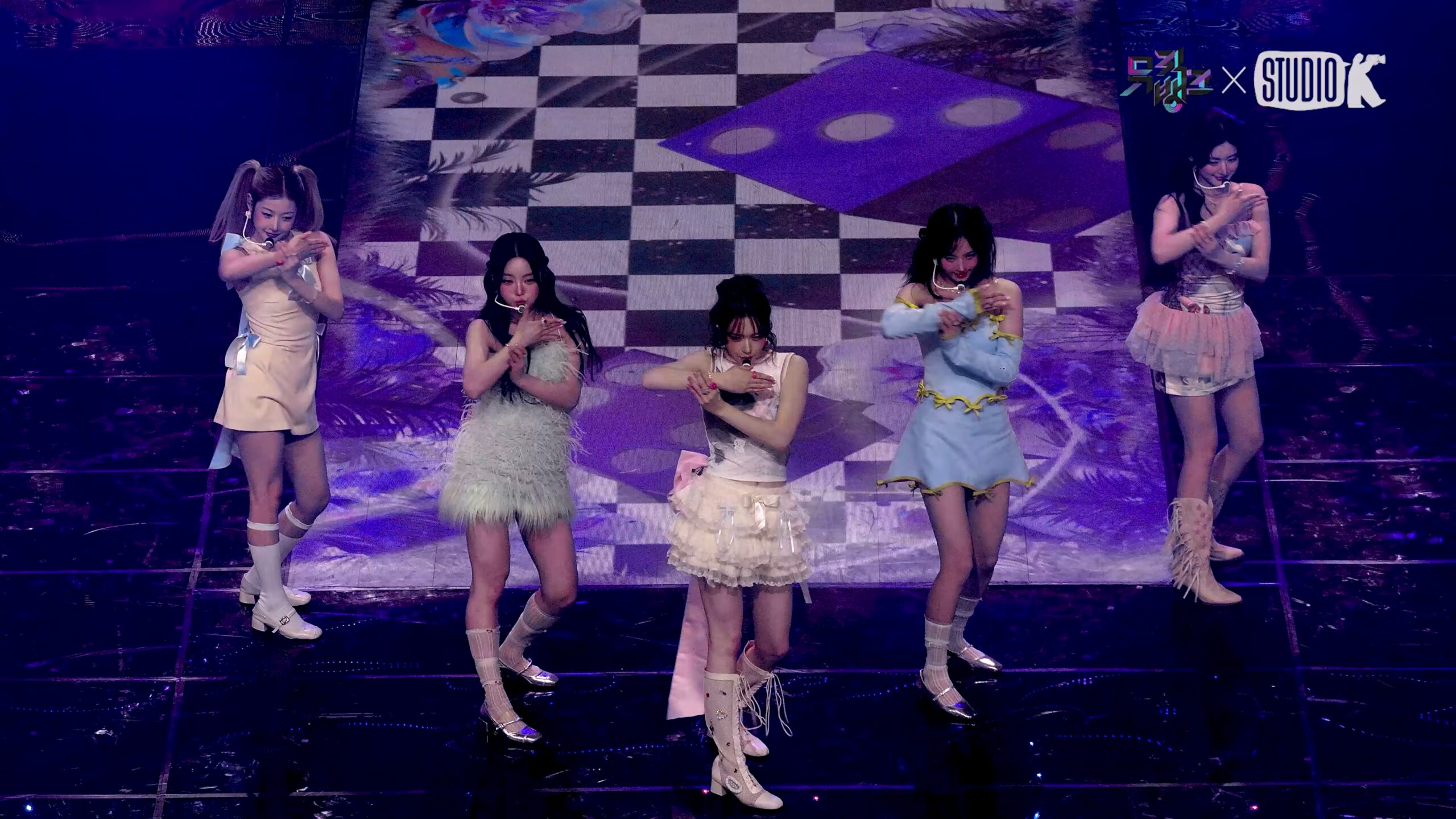 251107 FIFTY FIFTY 女团饭拍秀[1部合集 1.42G]-饭拍吧