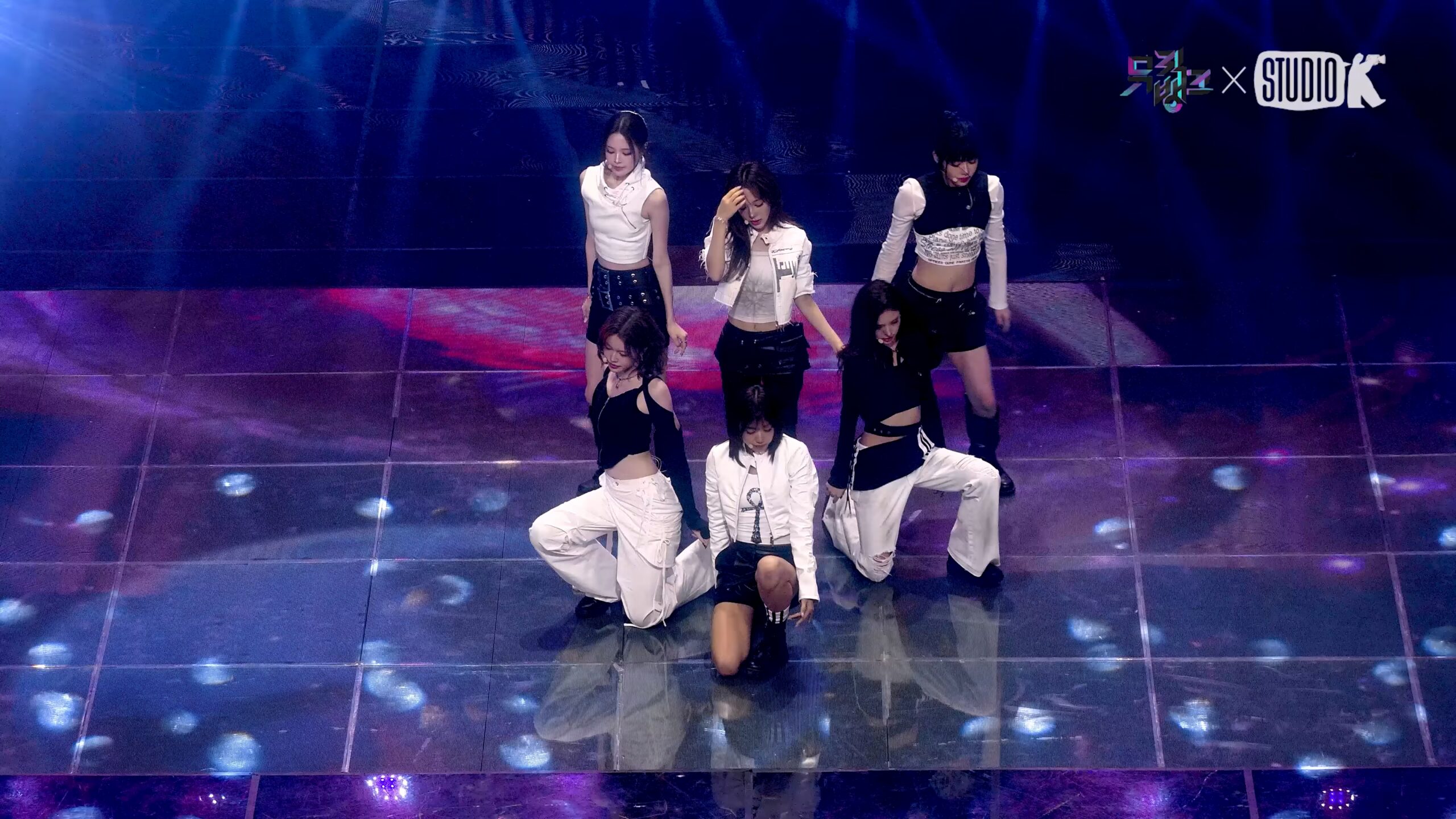 251031 izna 女团饭拍秀[1部合集 545M]-饭拍吧