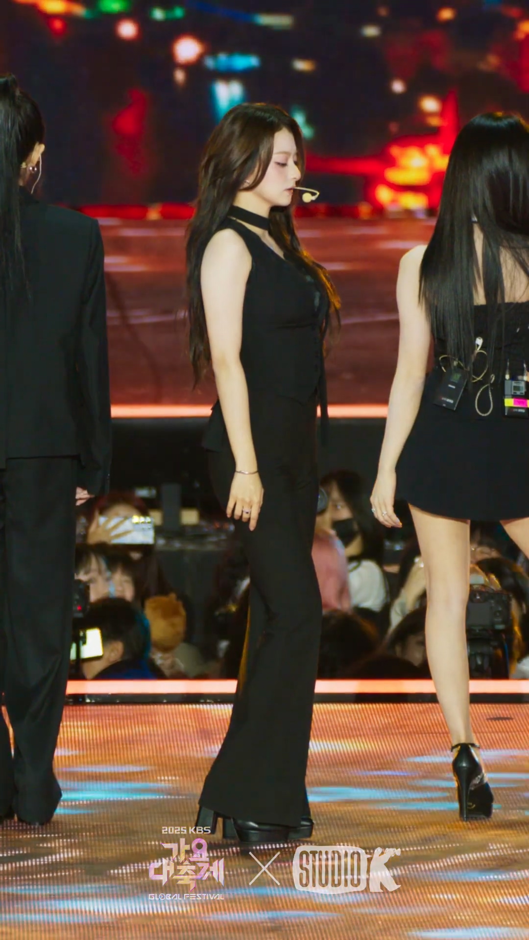 图片[2]-251219 fromis_9 女团饭拍秀[12部合集 4.91G]-饭拍吧