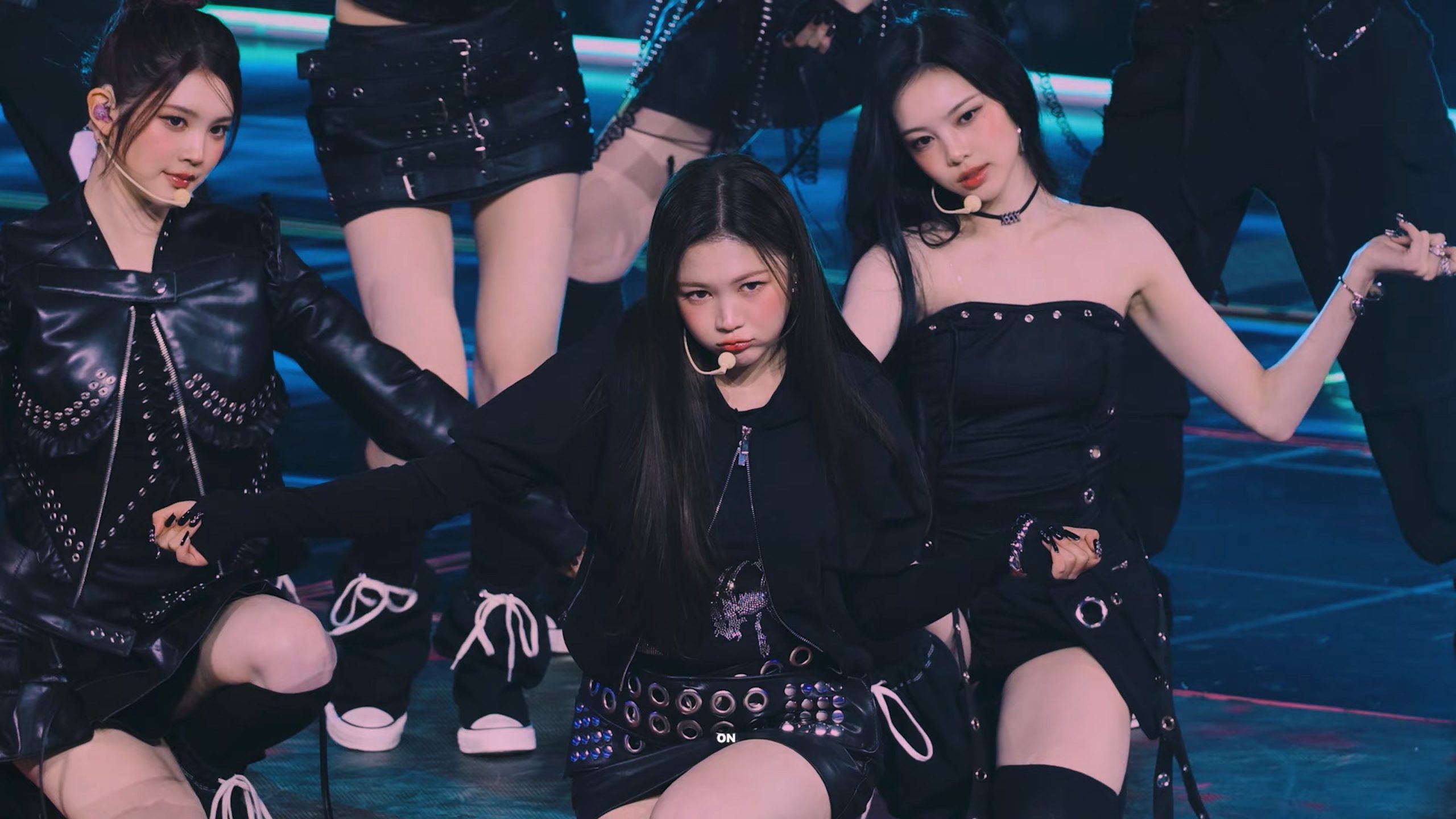 251225 Hearts2Hearts 女团饭拍秀[22部合集 8.32G]-饭拍吧