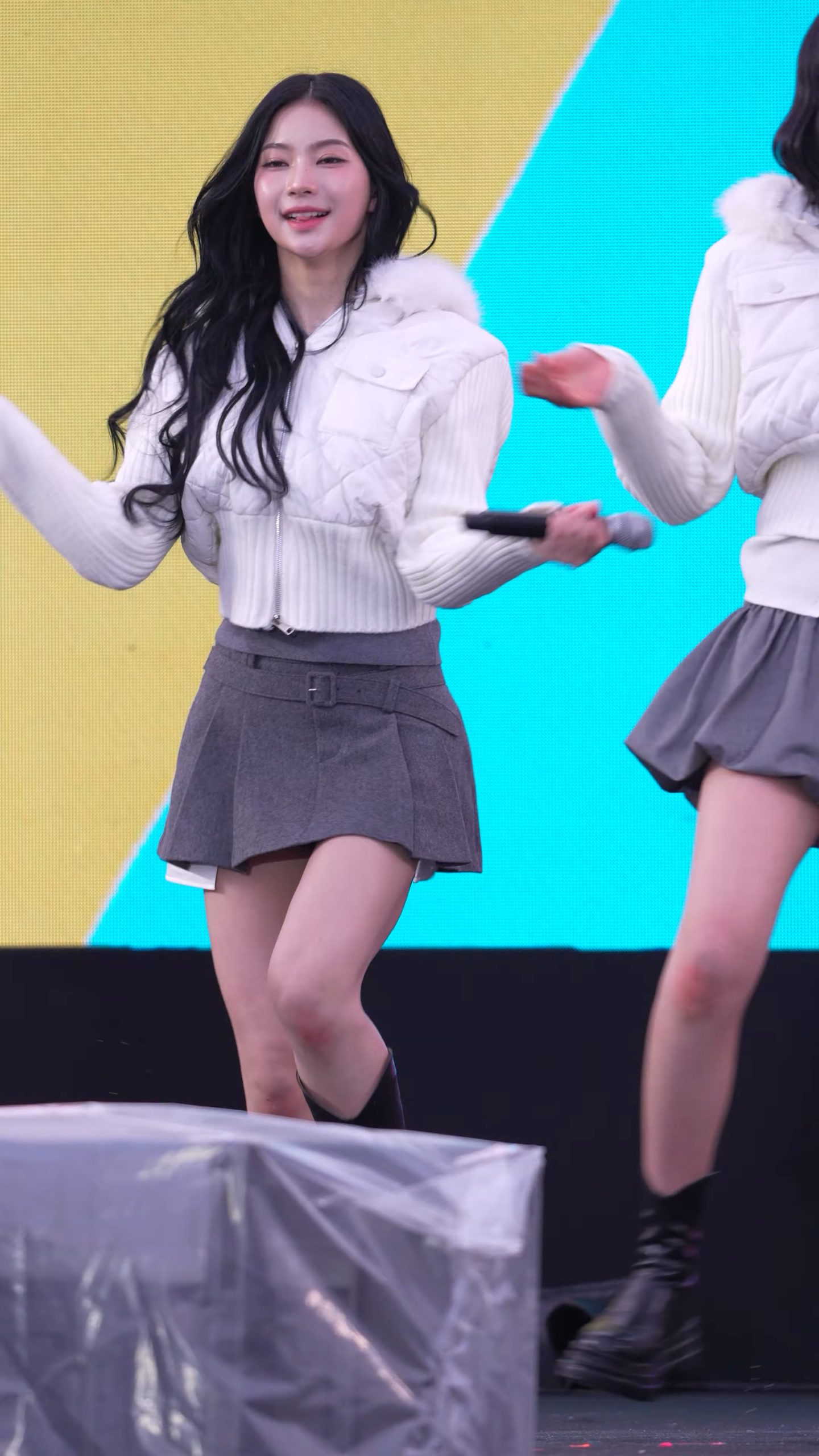 251127 STAYC 女团饭拍秀[23部合集 17.2G]-饭拍吧