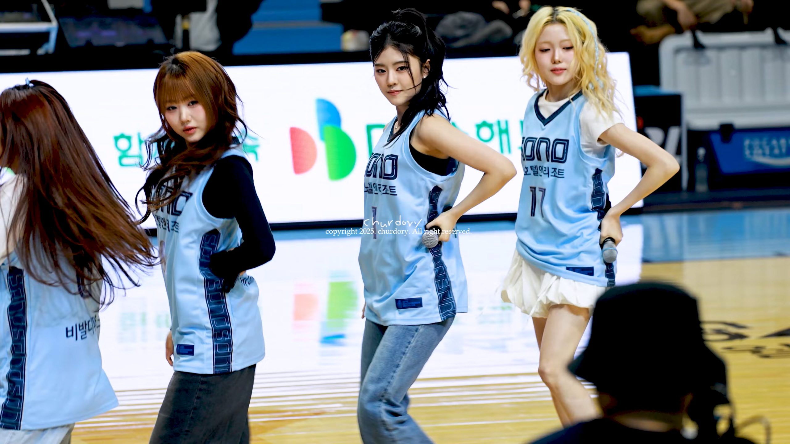 251227 KIIRAS 女团饭拍秀[7部合集 2.91G]-饭拍吧