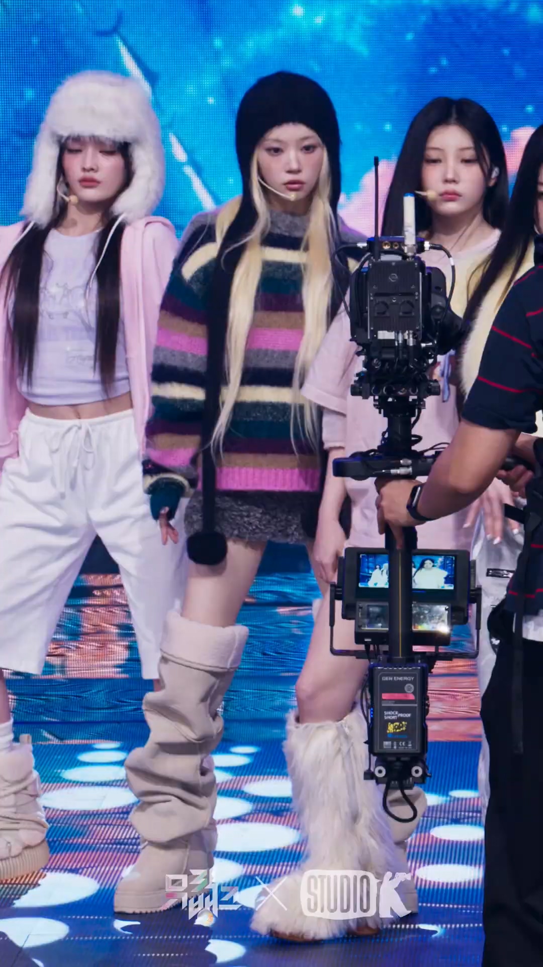 251205 ILLIT 女团饭拍秀[8部合集 2.14G]-饭拍吧