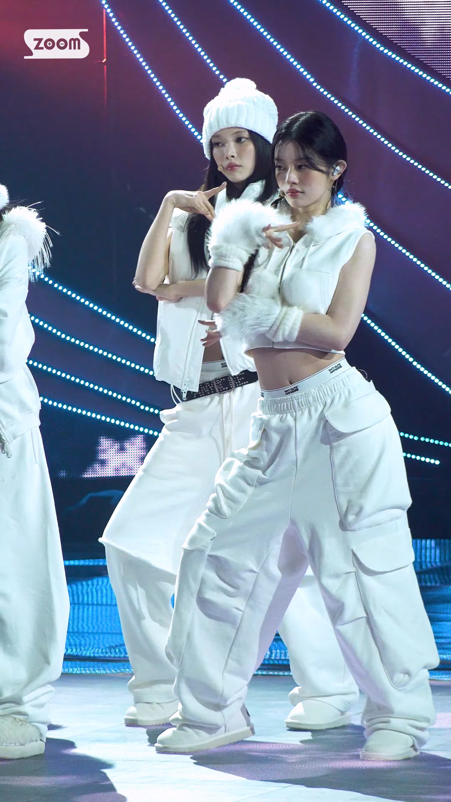 图片[2]-251207 ILLIT 女团饭拍秀[5部合集 1.77G]-饭拍吧