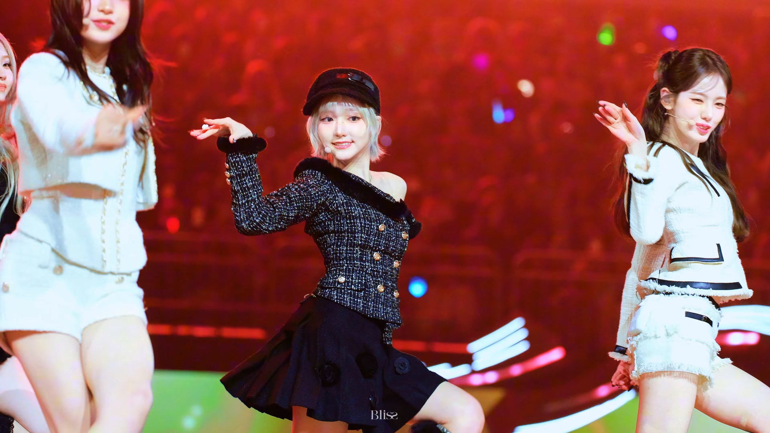 251225 KiiiKiii 女团饭拍秀[10部合集 5.95G]-饭拍吧