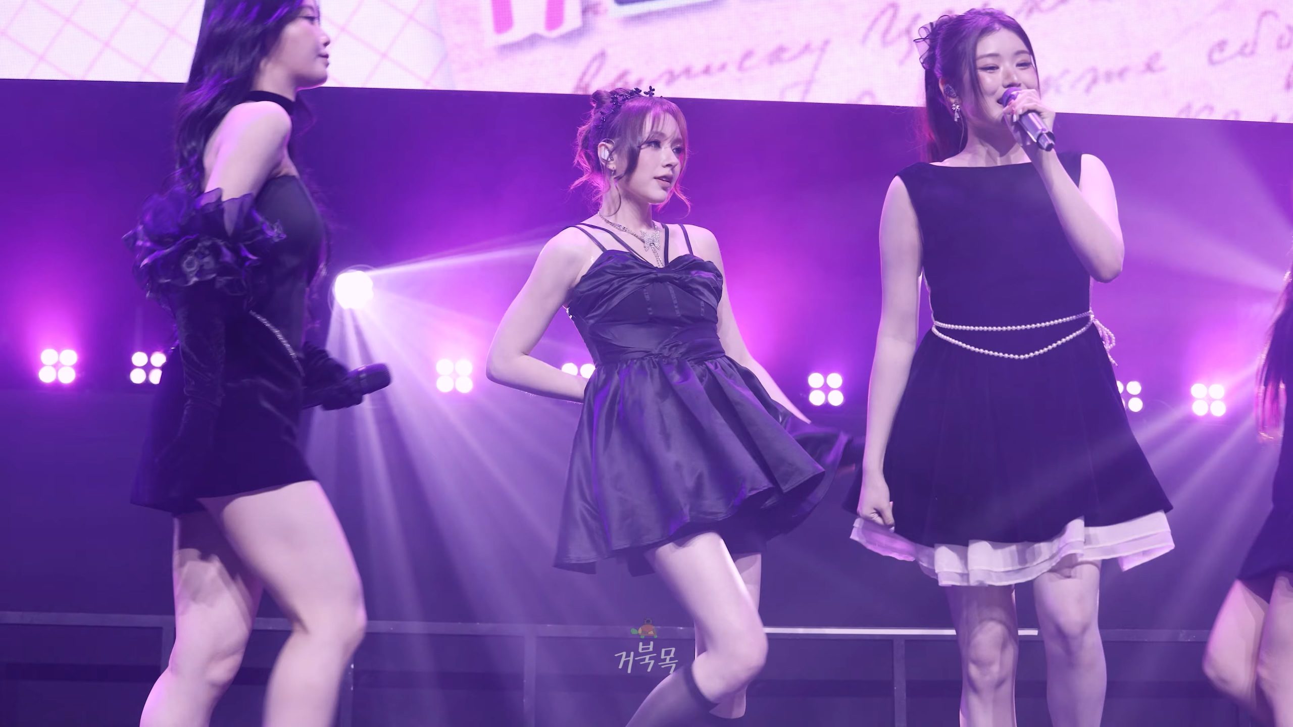 251206 FIFTY FIFTY 女团饭拍秀[27部合集 8.64G]-饭拍吧