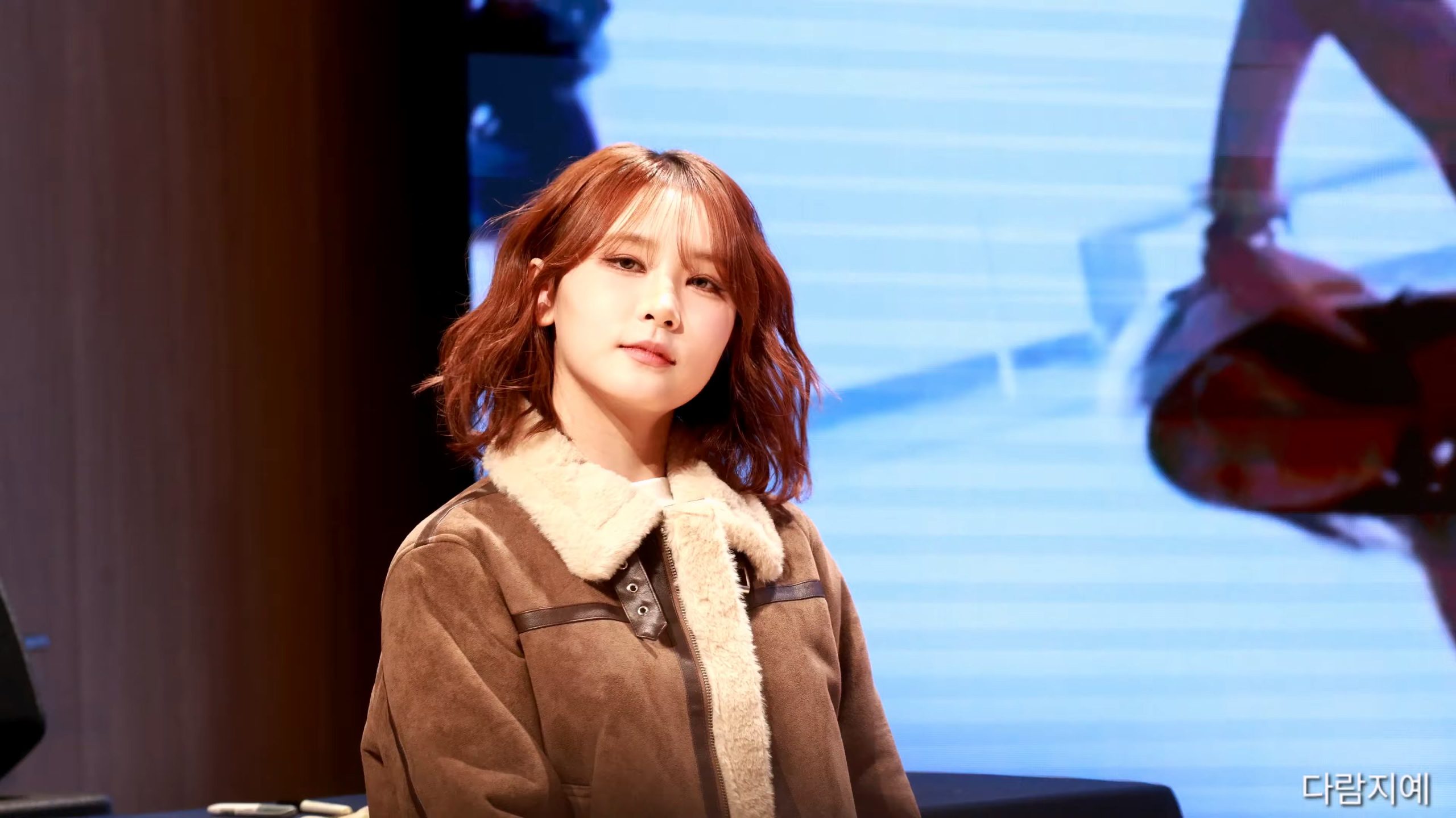 251228 KIIRAS 女团饭拍秀[7部合集 5.72G]-饭拍吧