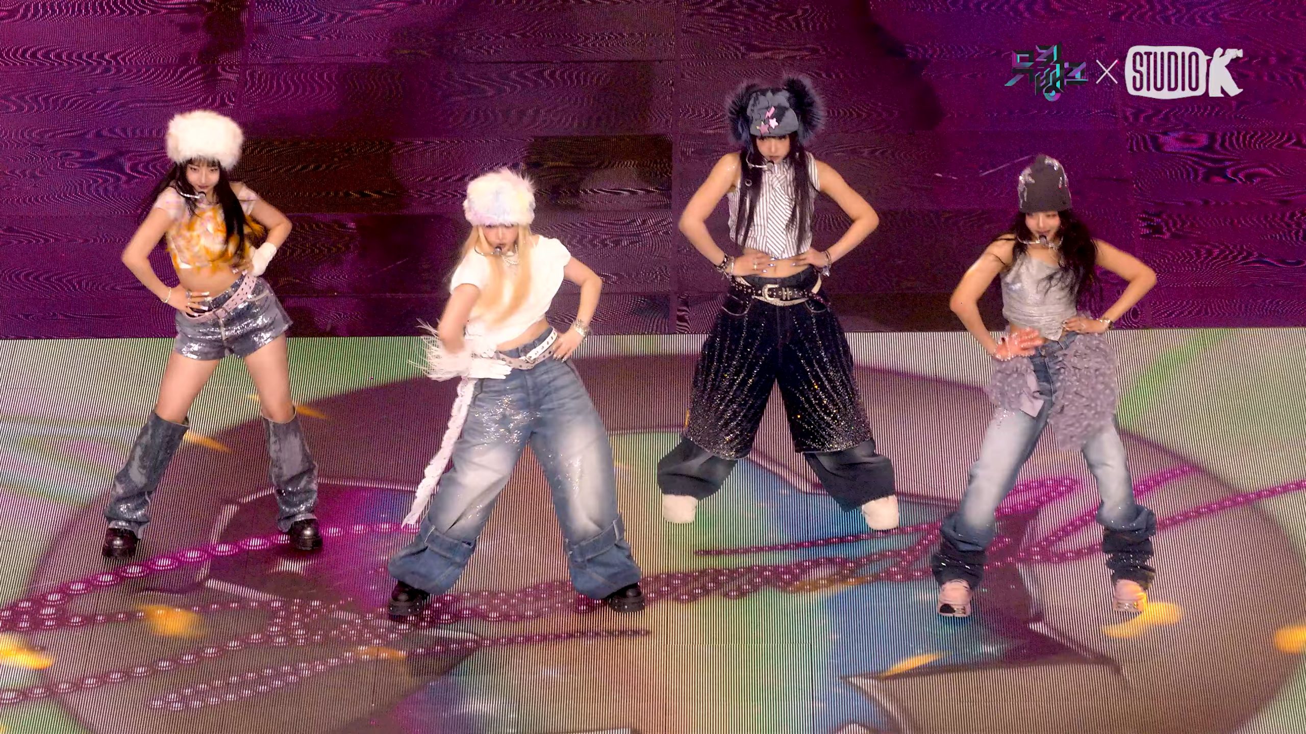 251205 VVUP 女团饭拍秀[1部合集 815M]-饭拍吧