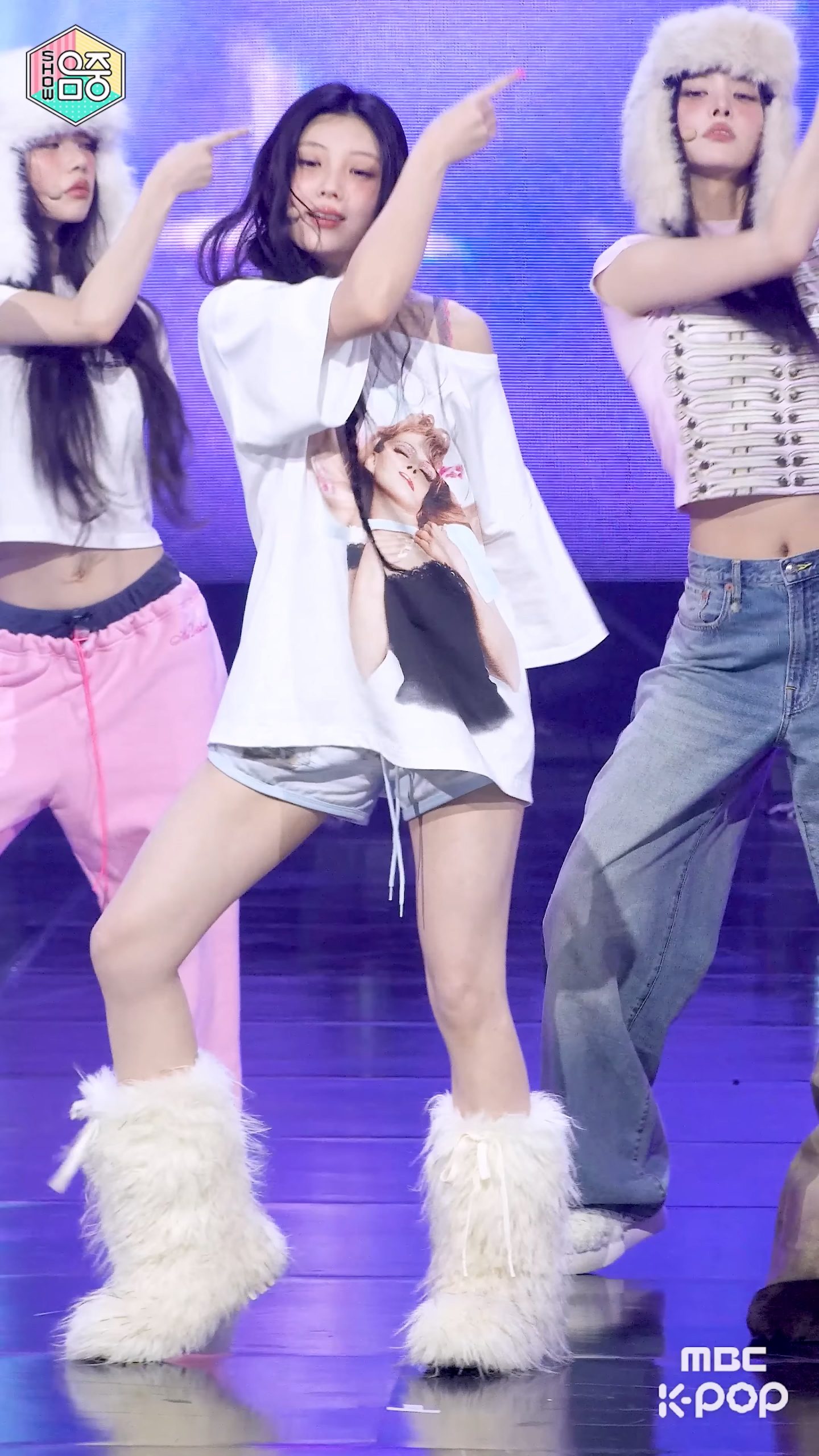 图片[2]-251213 ILLIT 女团饭拍秀[7部合集 2.91G]-饭拍吧