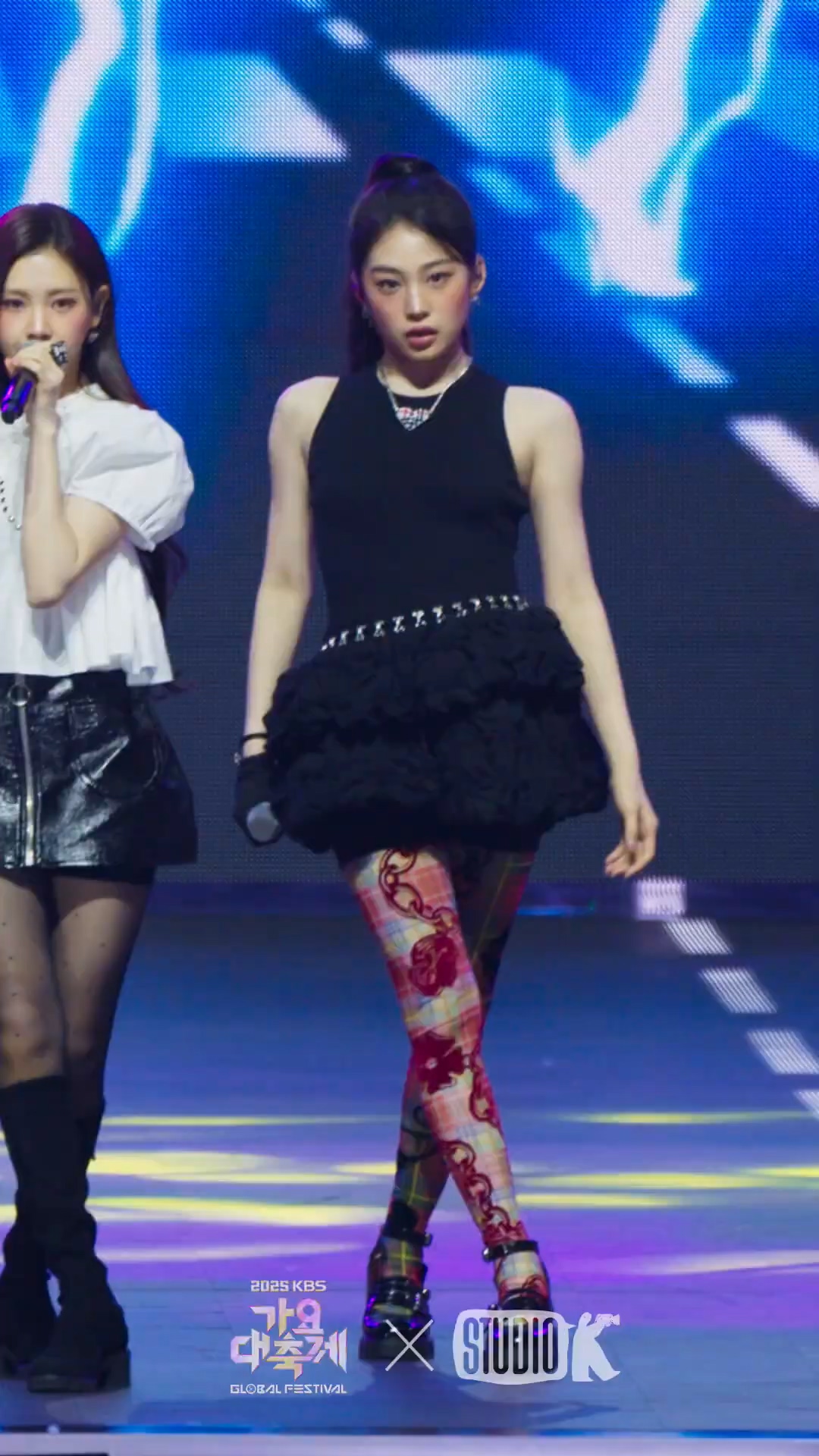 图片[2]-251219 Baby DONT Cry 女团饭拍秀[6部合集 1.65G]-饭拍吧