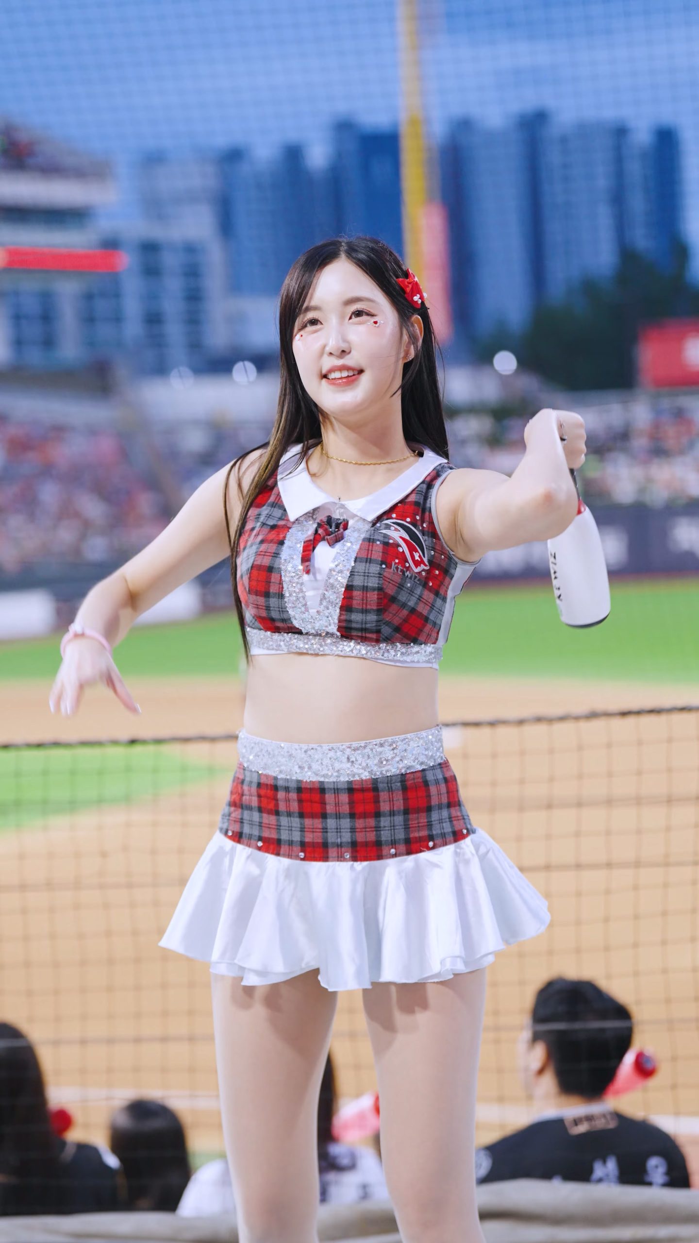 图片[2]-251128 啦啦队 女团饭拍秀[12部合集 11.1G]-饭拍吧