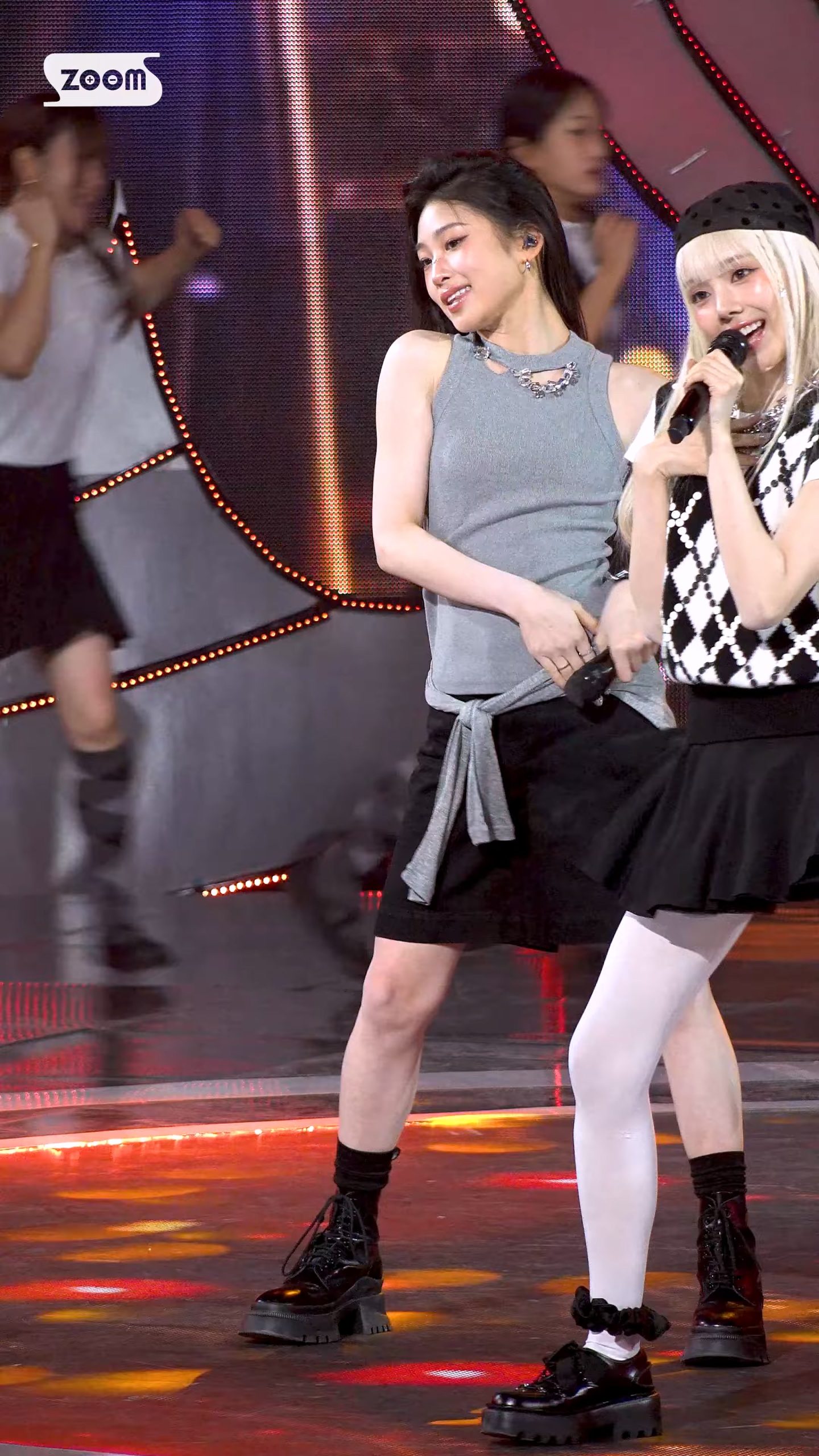 图片[2]-251207 Baby DONT Cry 女团饭拍秀[4部合集 2.22G]-饭拍吧