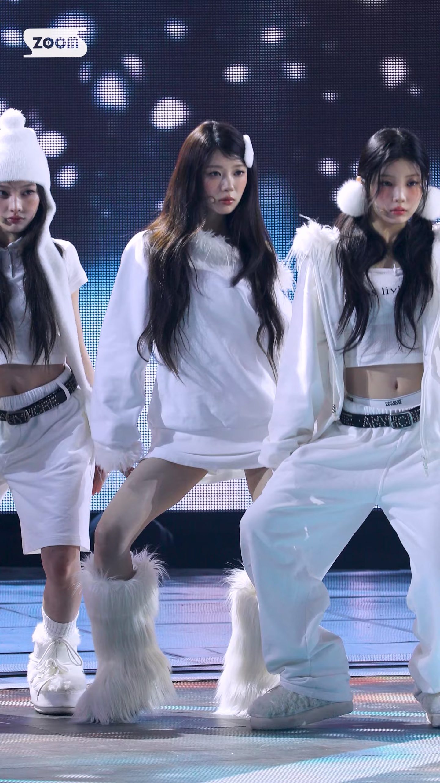 251207 ILLIT 女团饭拍秀[5部合集 1.77G]-饭拍吧