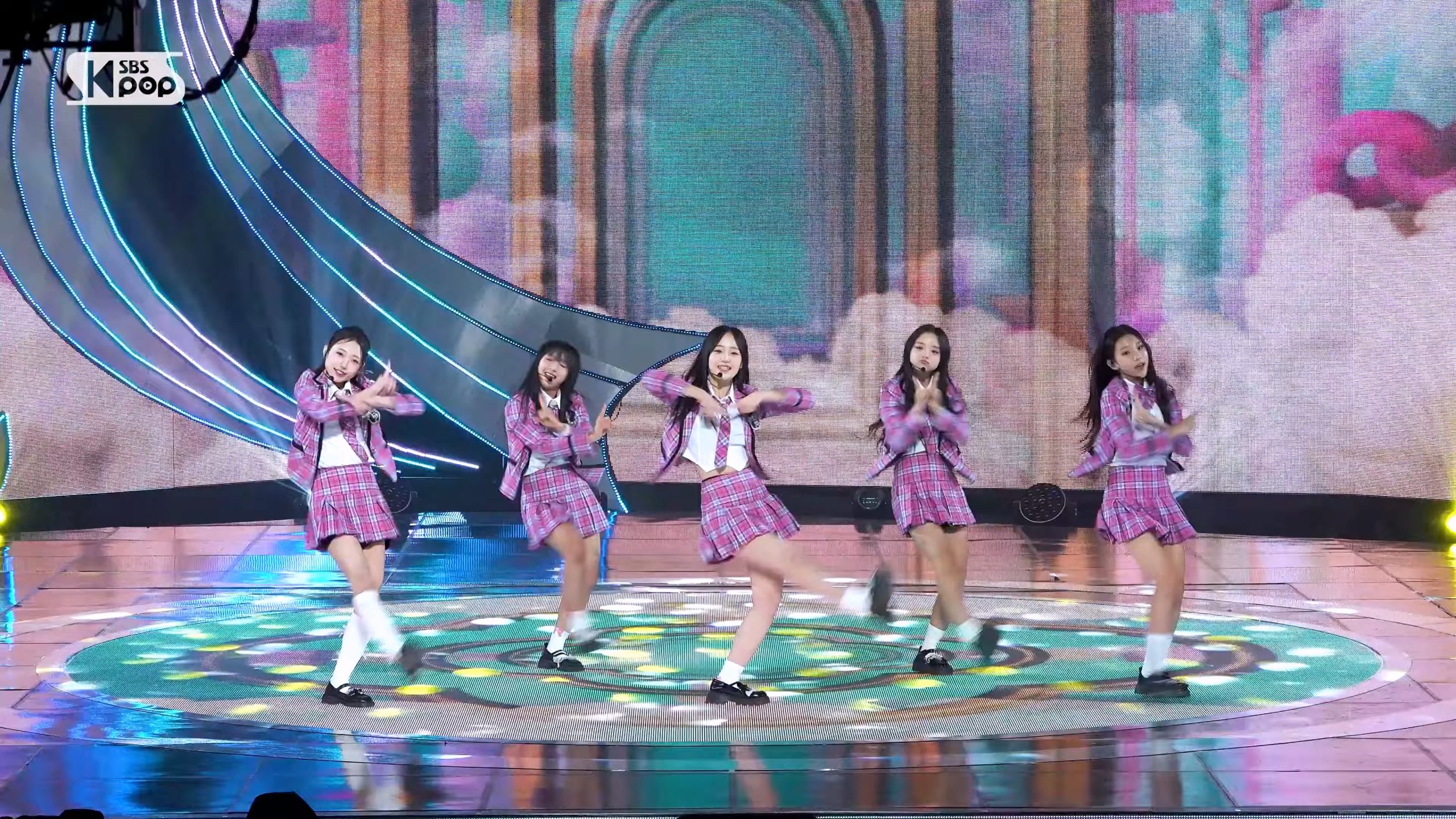 251207 Burvey 女团饭拍秀[1部合集 884M]-饭拍吧